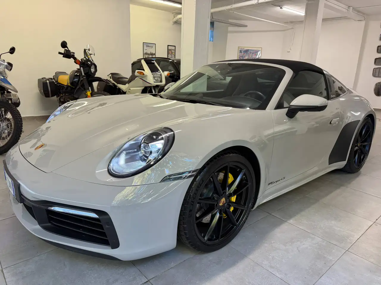Porsche 992