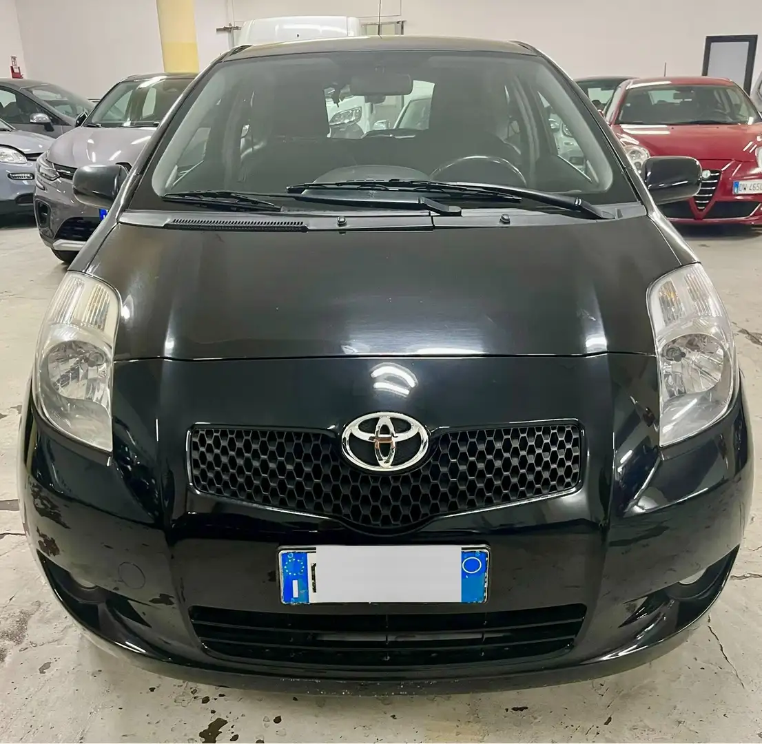 Toyota Yaris Yaris 3p 1.3 Sol Gpl Nero - 2