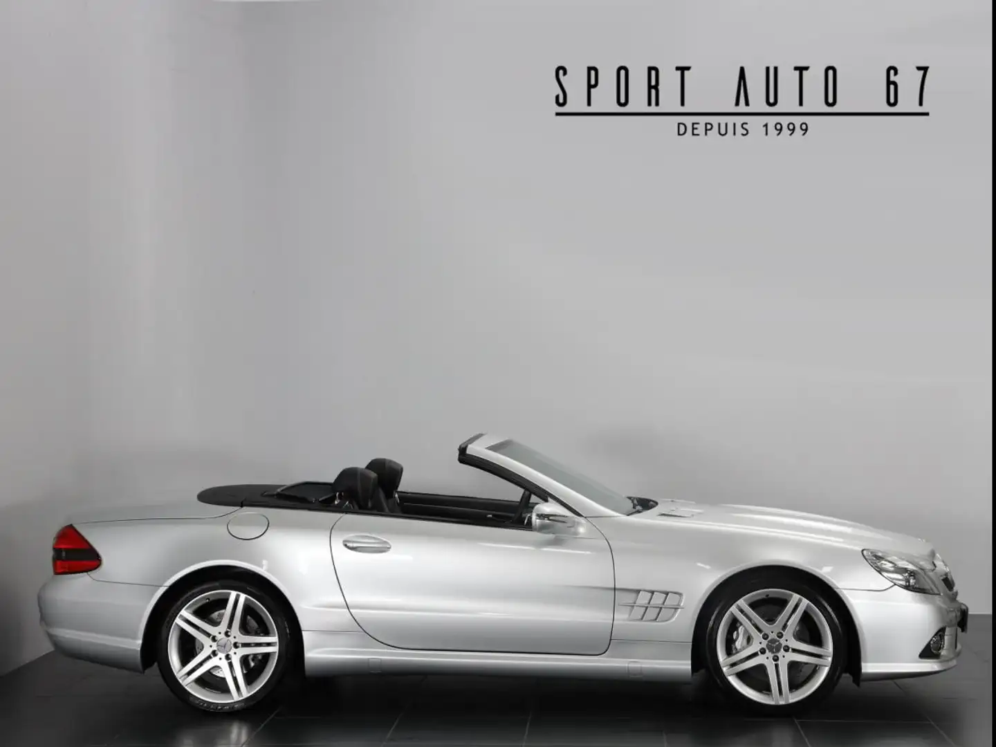Mercedes-Benz SL 500 500 8 cylindres 5.5 L 32 S - 2