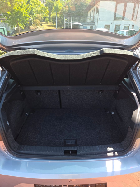 SEAT Ibiza FR Teilleder PDC v u h, Rückfahrkamera — photo 9