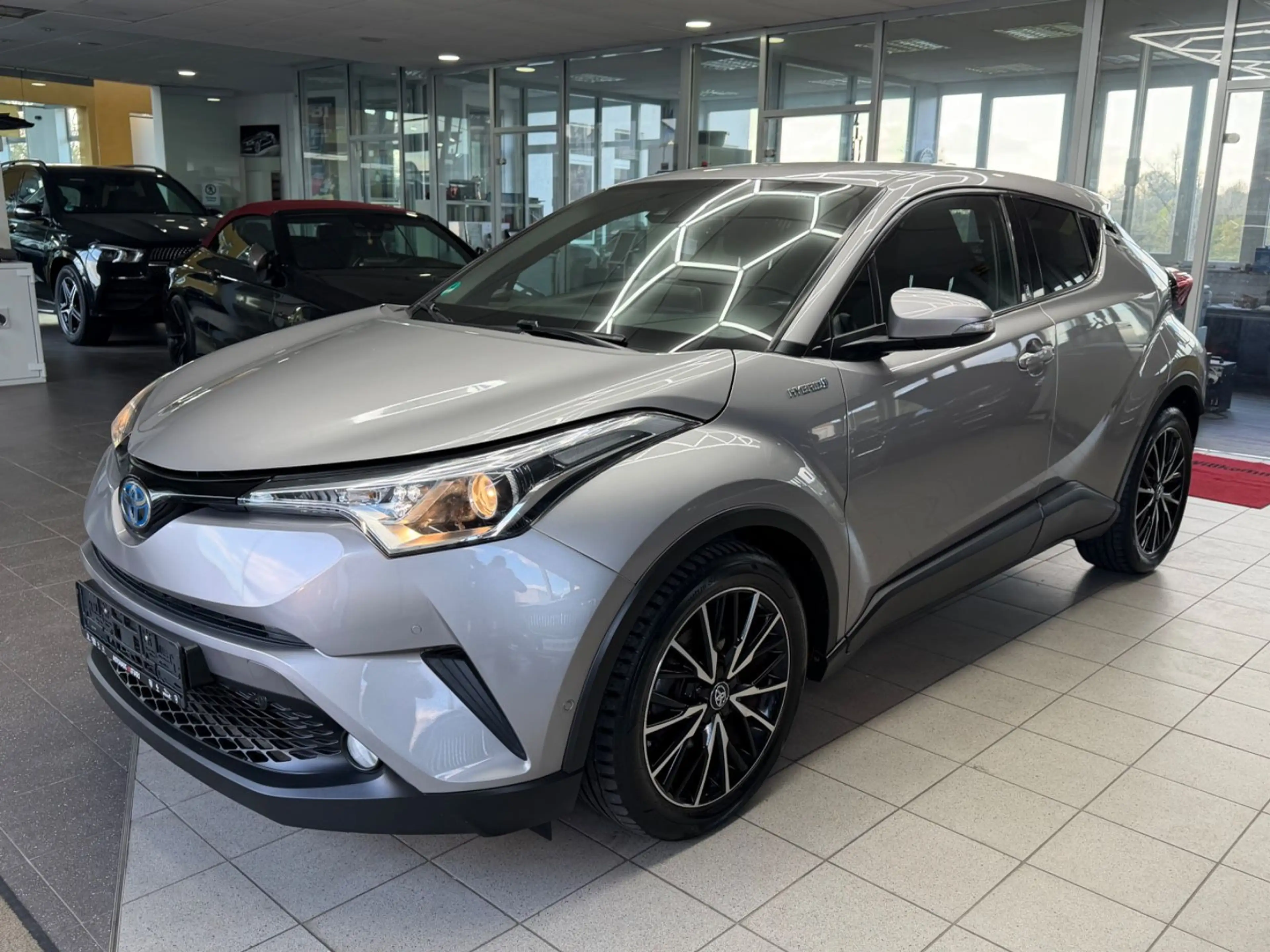 Toyota C-HR Hybrid 1.8 Team D PDC Kamera SHZ NAVI DAB