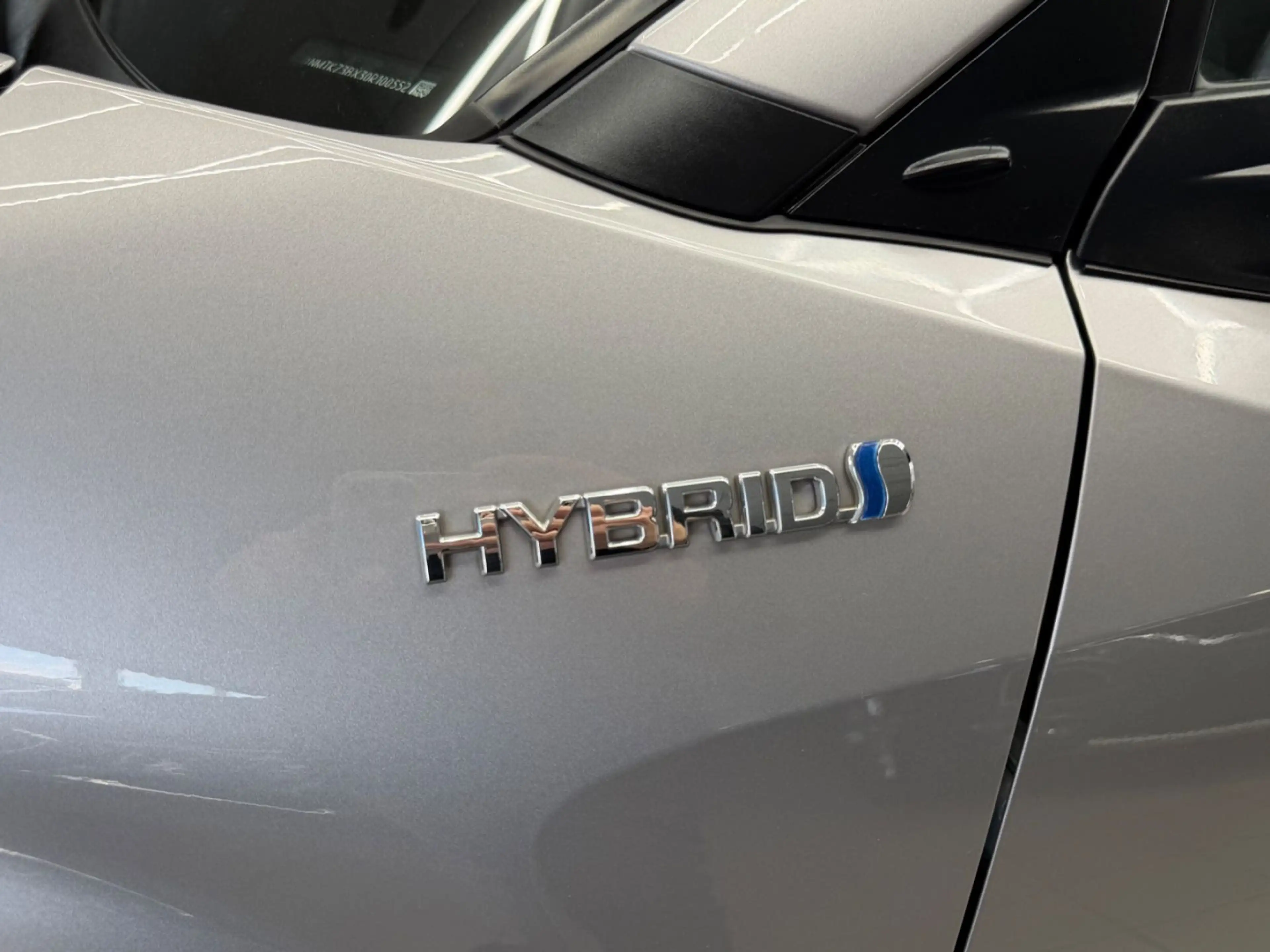 Toyota C-HR Hybrid 1.8 Team D PDC Kamera SHZ NAVI DAB — photo 11