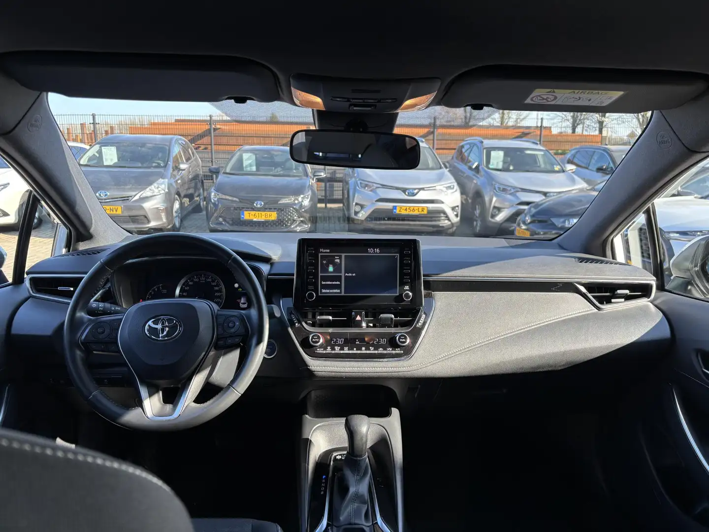 Toyota Corolla Touring Sports 1.8 Hybrid Active | 1e Eigenaar | B Blanc - 2