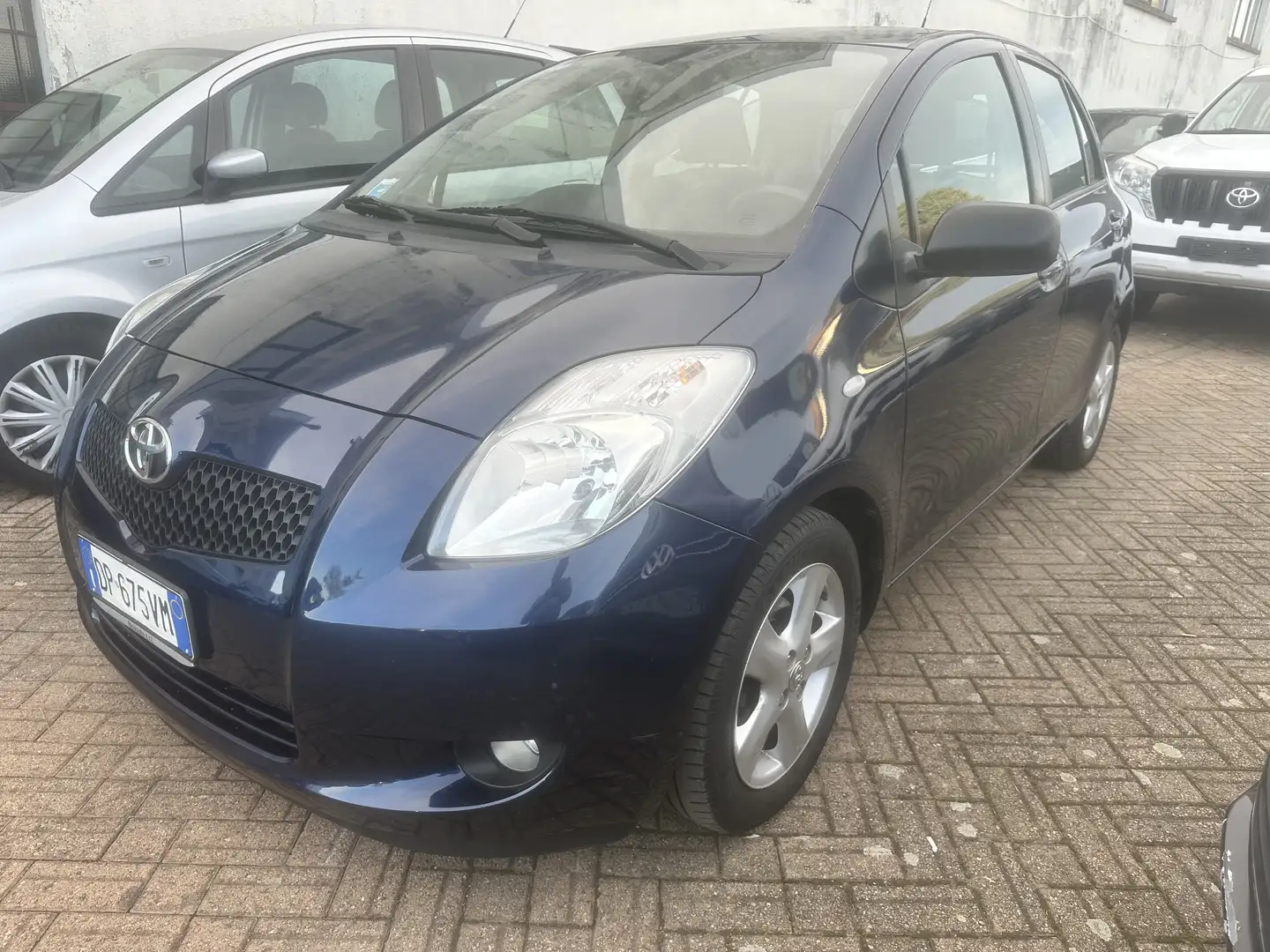 Toyota Yaris 5p 1.3 Navy Blu/Azzurro - 1