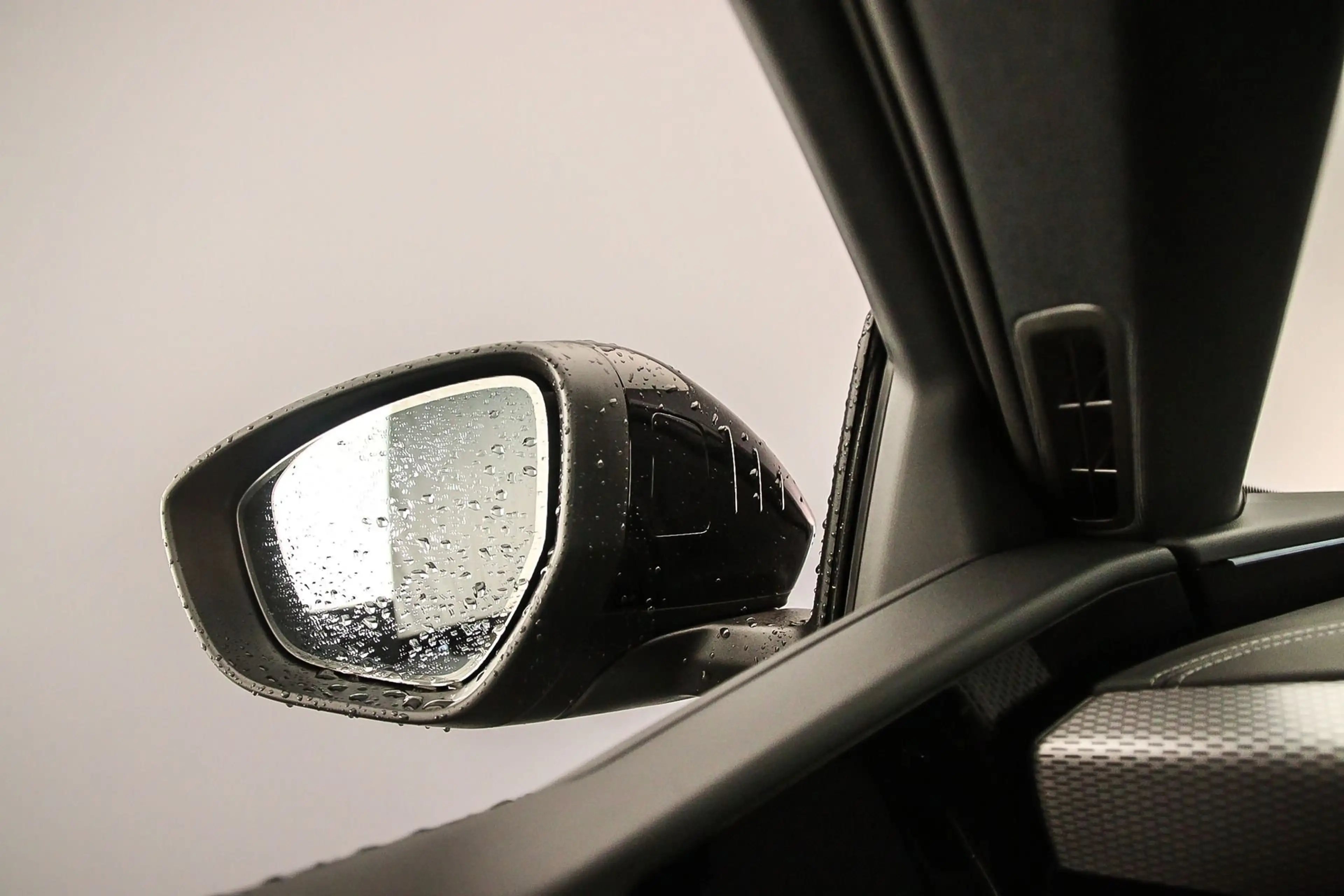 Audi A6 e-tron Sportback e-tron 286pk S edition — photo 11