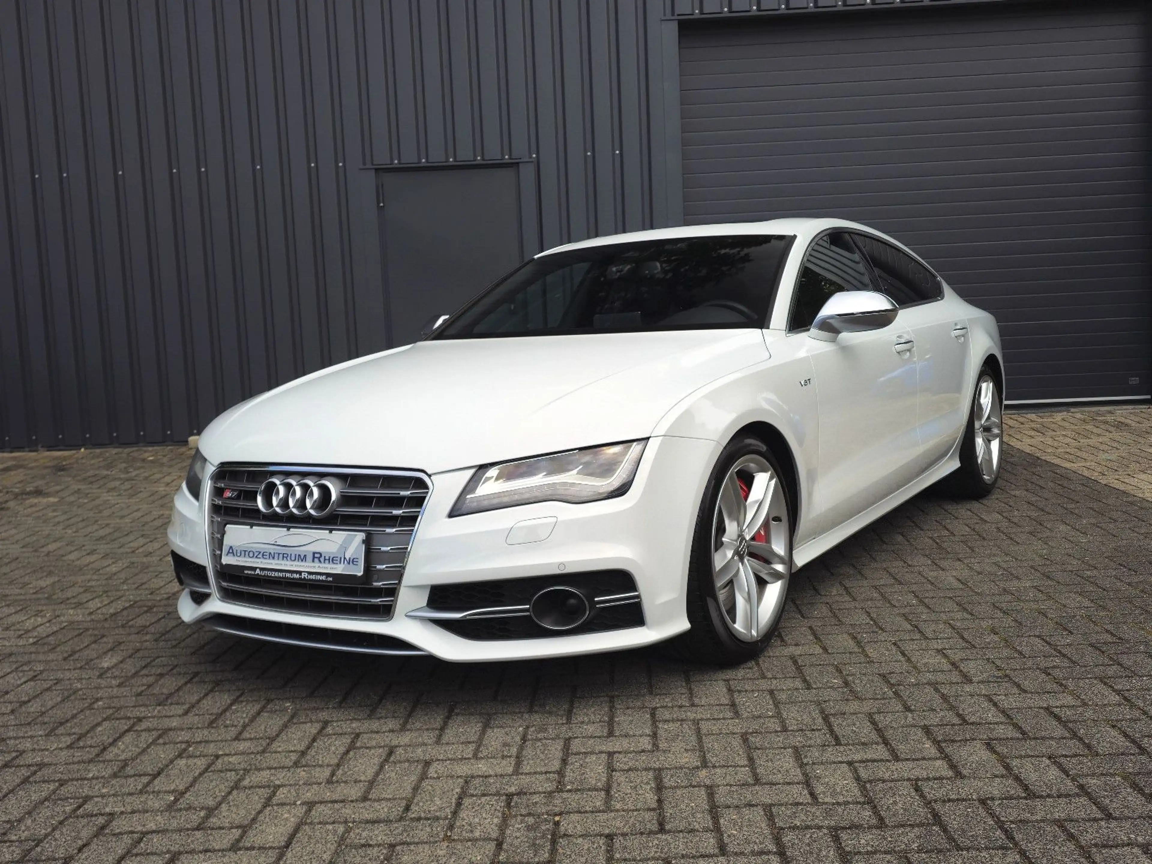 Audi S7 4.0 V8 Bi-Turbo Quattro BOSE Leder Kamera LED — photo 3