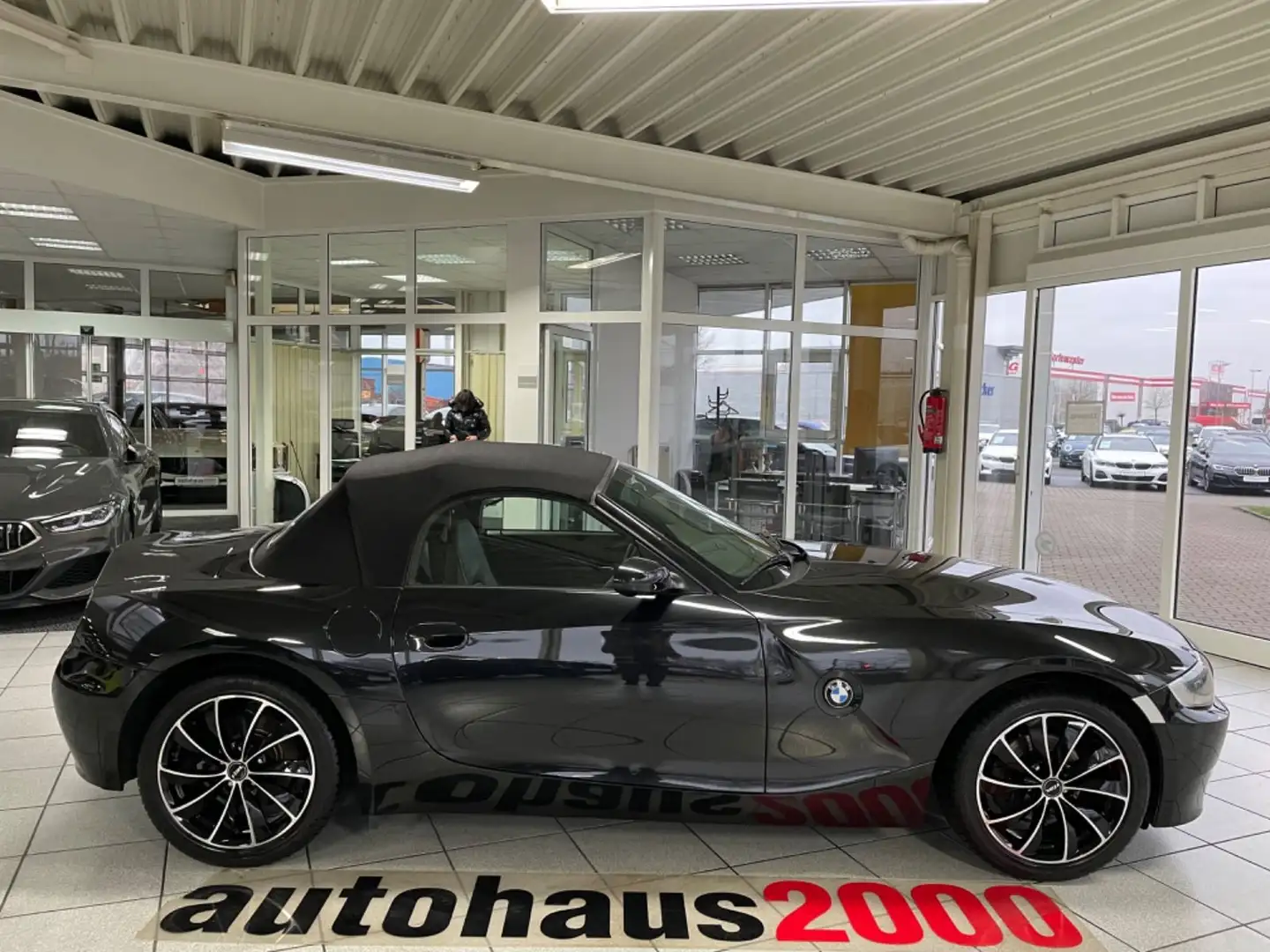 BMW Z4 Roadster 2.0i Noir - 2