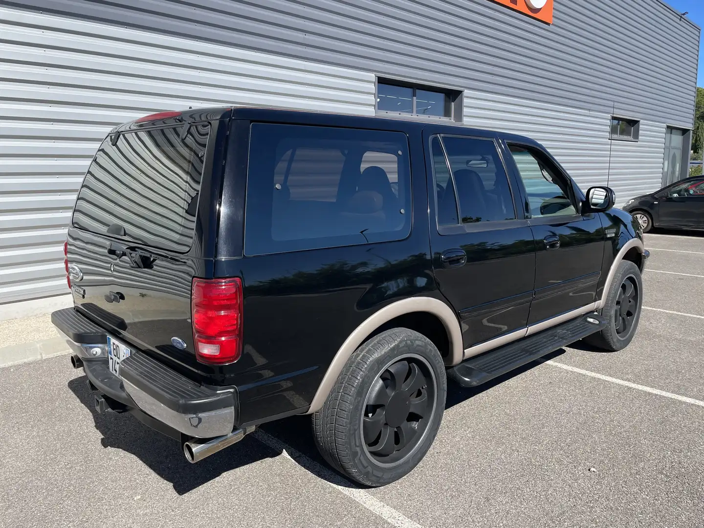 Ford Expedition Fekete - 2