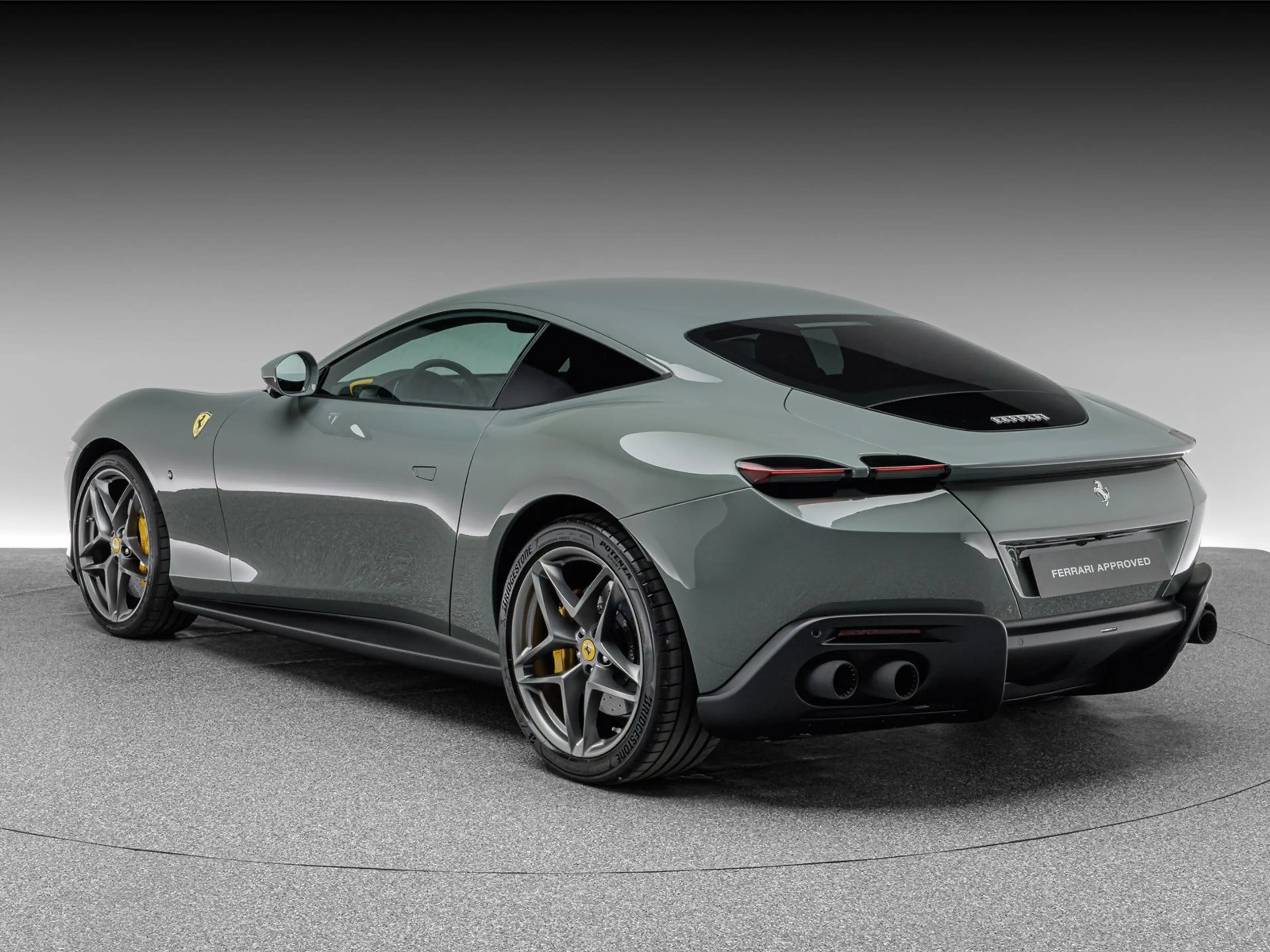Ferrari Roma — photo 3