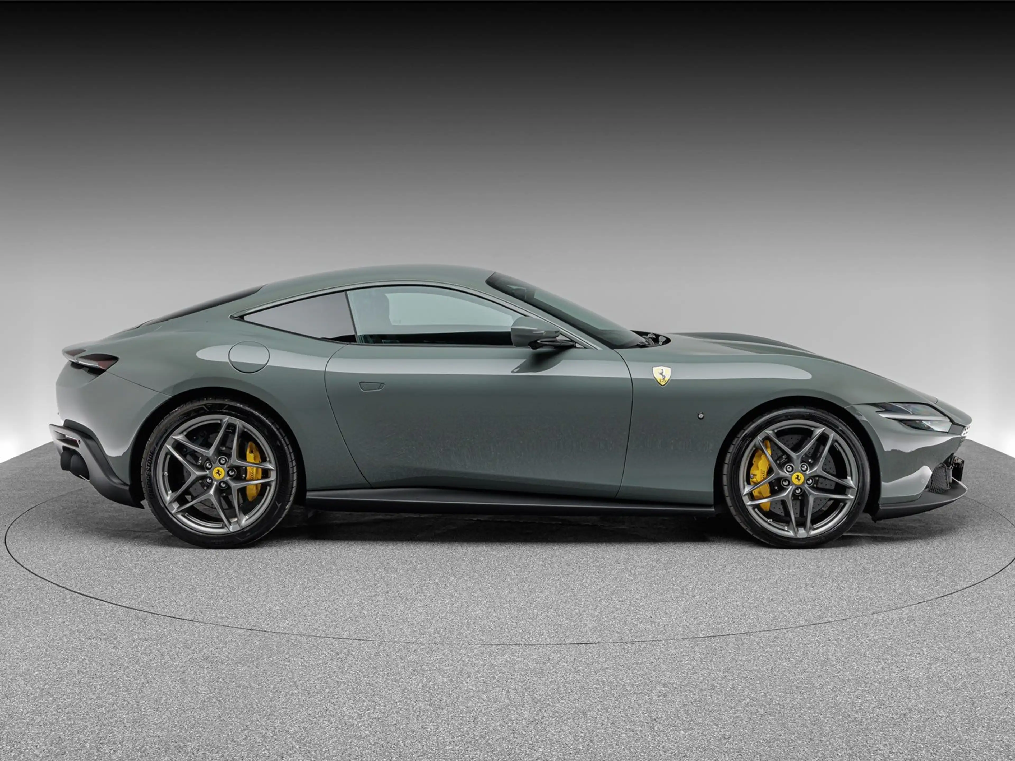 Ferrari Roma — photo 8