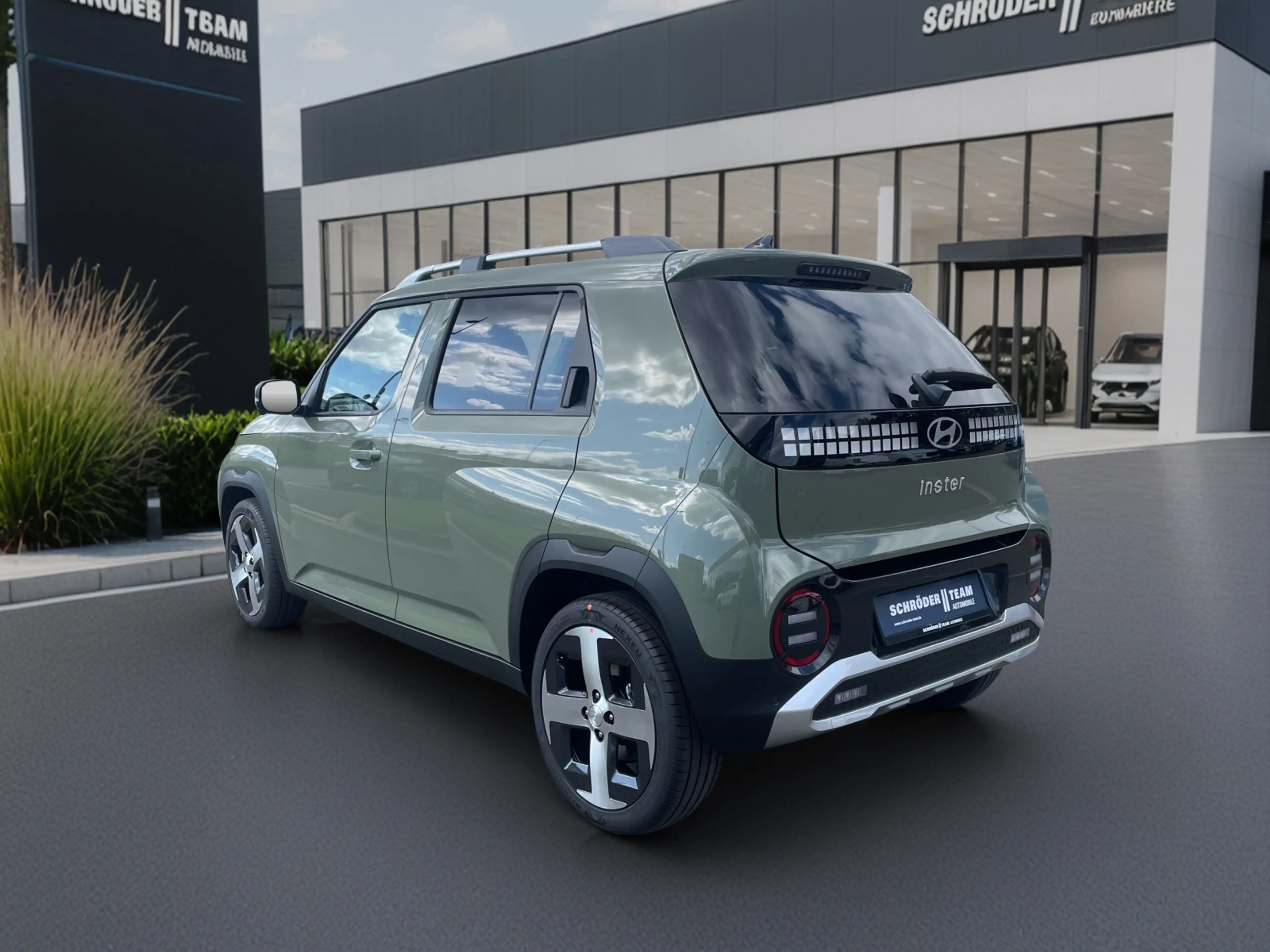 Hyundai Inster Elektro 49,0 kWh Prime PANO/NSCC/VIRTUAL — photo 3