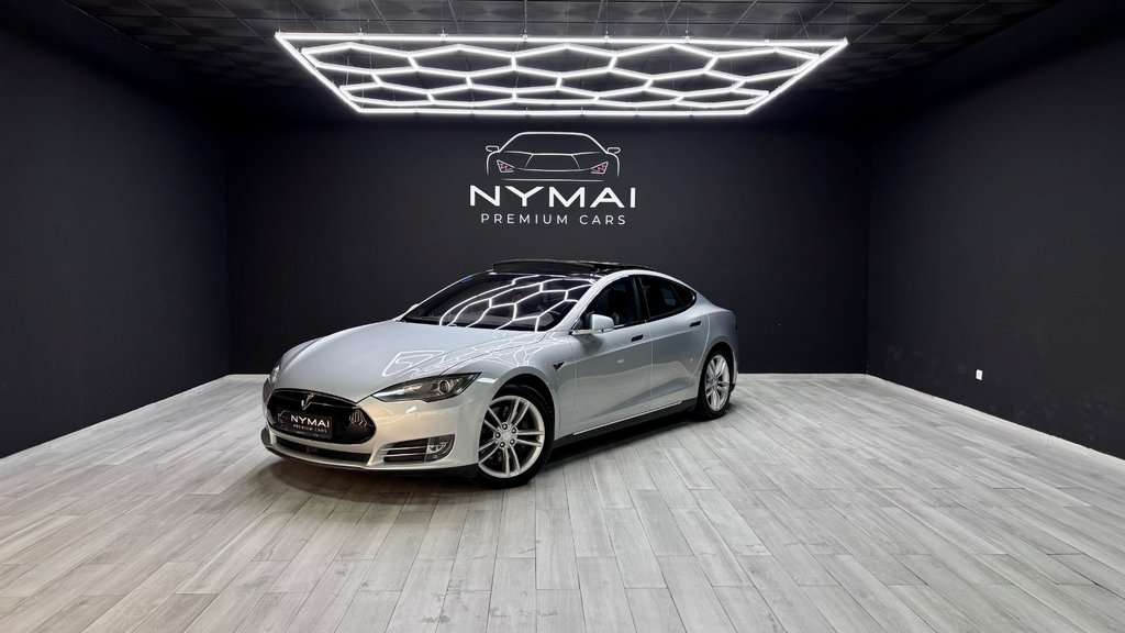 Tesla Model S P85 - foto 1