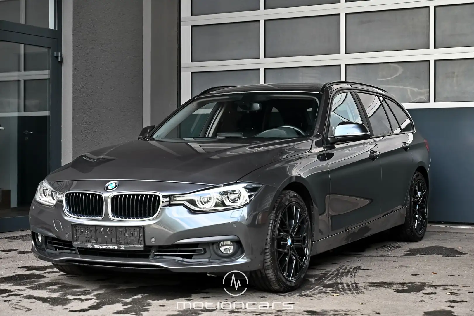 BMW 330 - 330 d xDrive Advantage Grau - 1