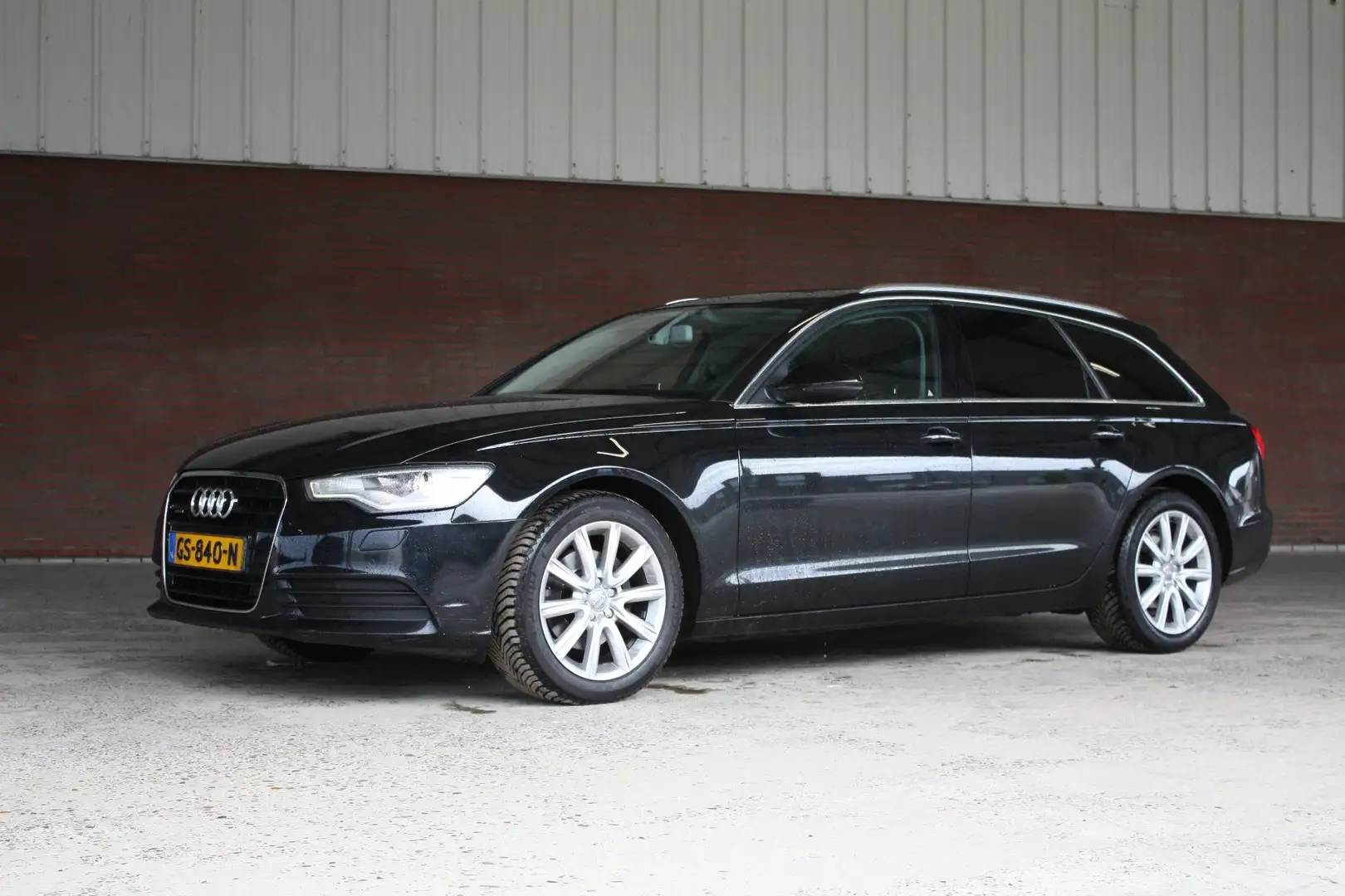 Audi A6 2.8 FSI quattro Zwart - 1