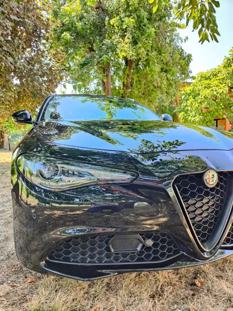 Alfa Romeo Giulia 2.2 Sport Launch Edition 180cv AT8 Nero - 2
