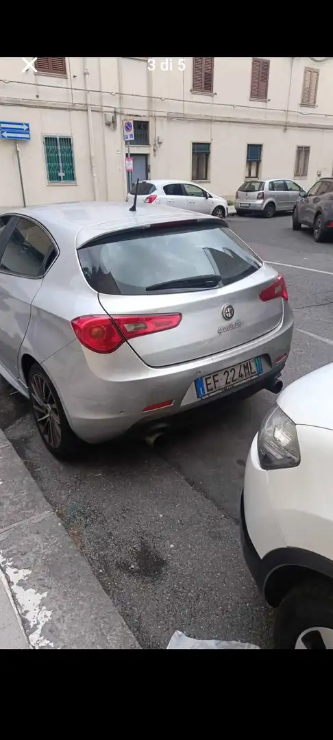 Alfa Romeo Giulietta Giulietta III 2010 2.0 jtdm(2) Distinctive 170cv Grigio - 1