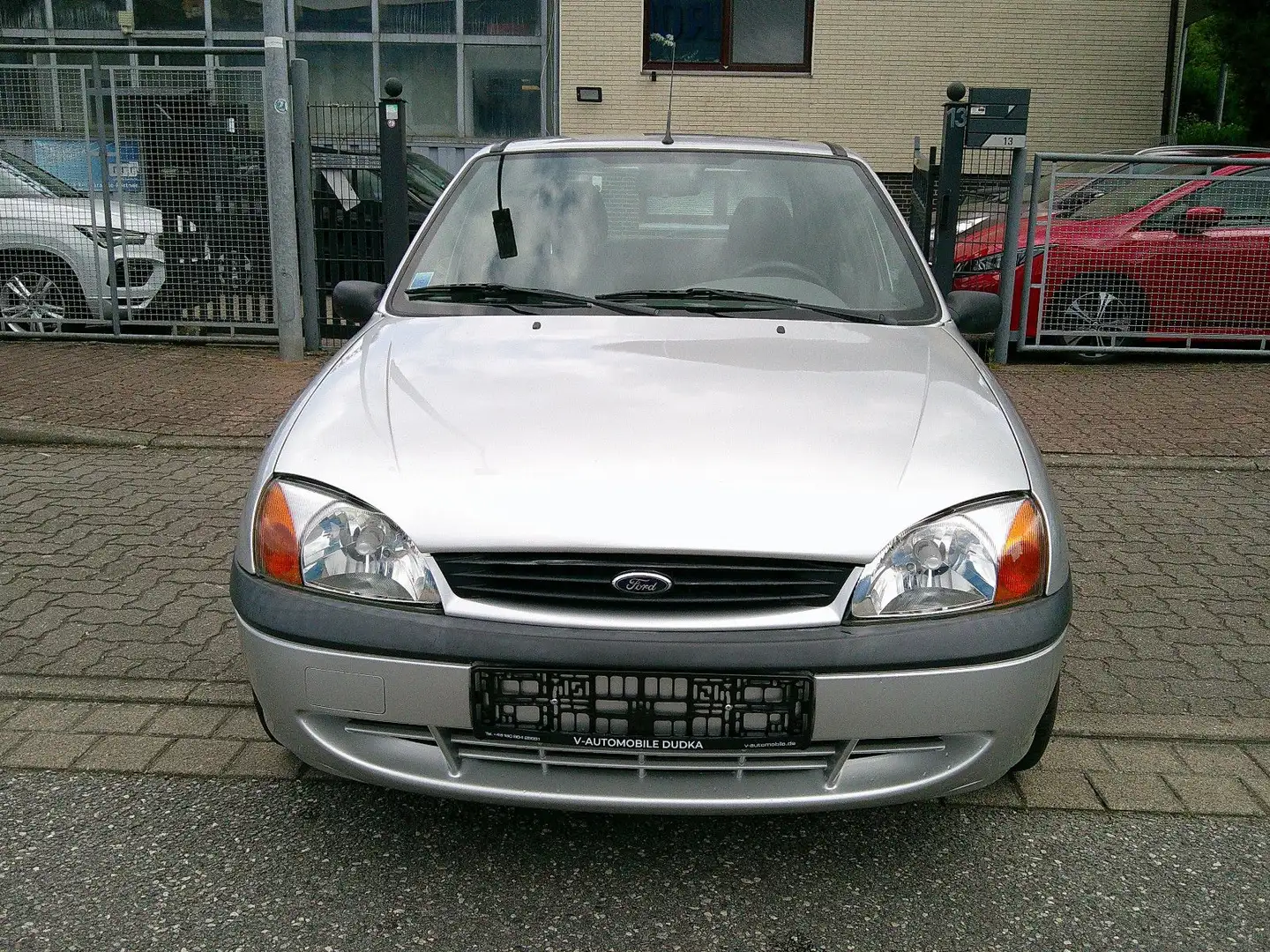 Ford Fiesta Nur 96.000 KM Argent - 2