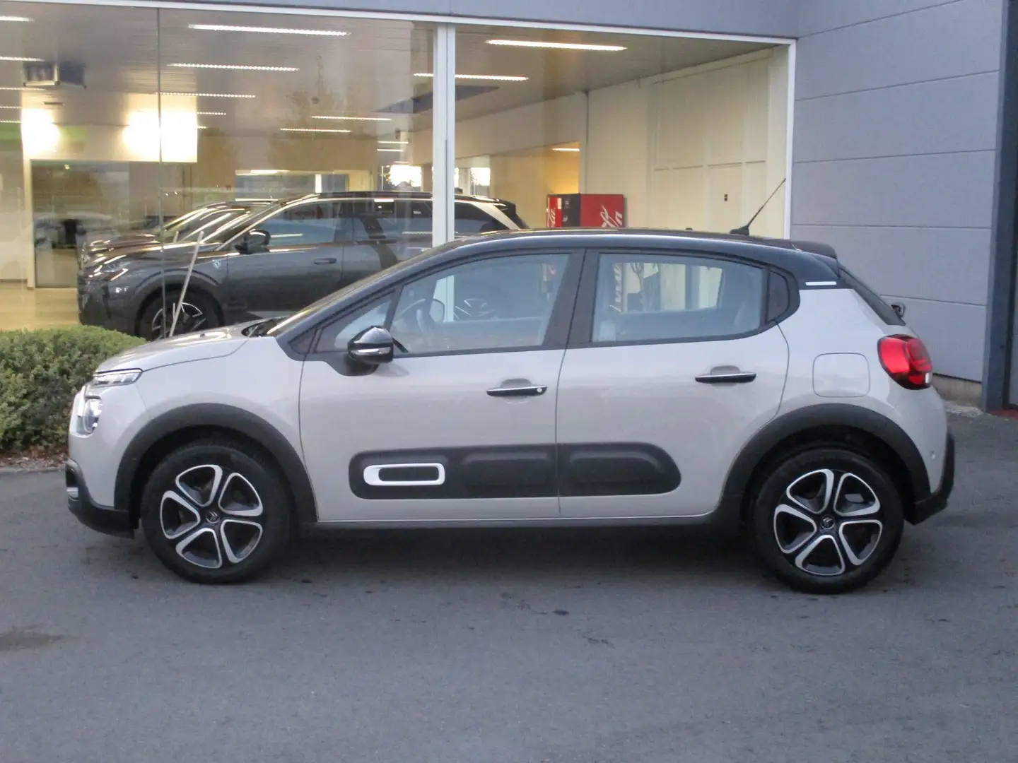 Citroen C3 C3 1.2 Essence Shine Beige - 2