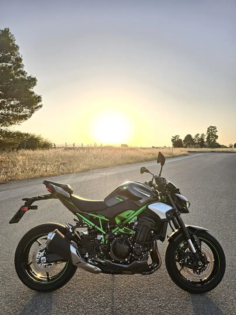 Kawasaki Z 900 Negru - 2