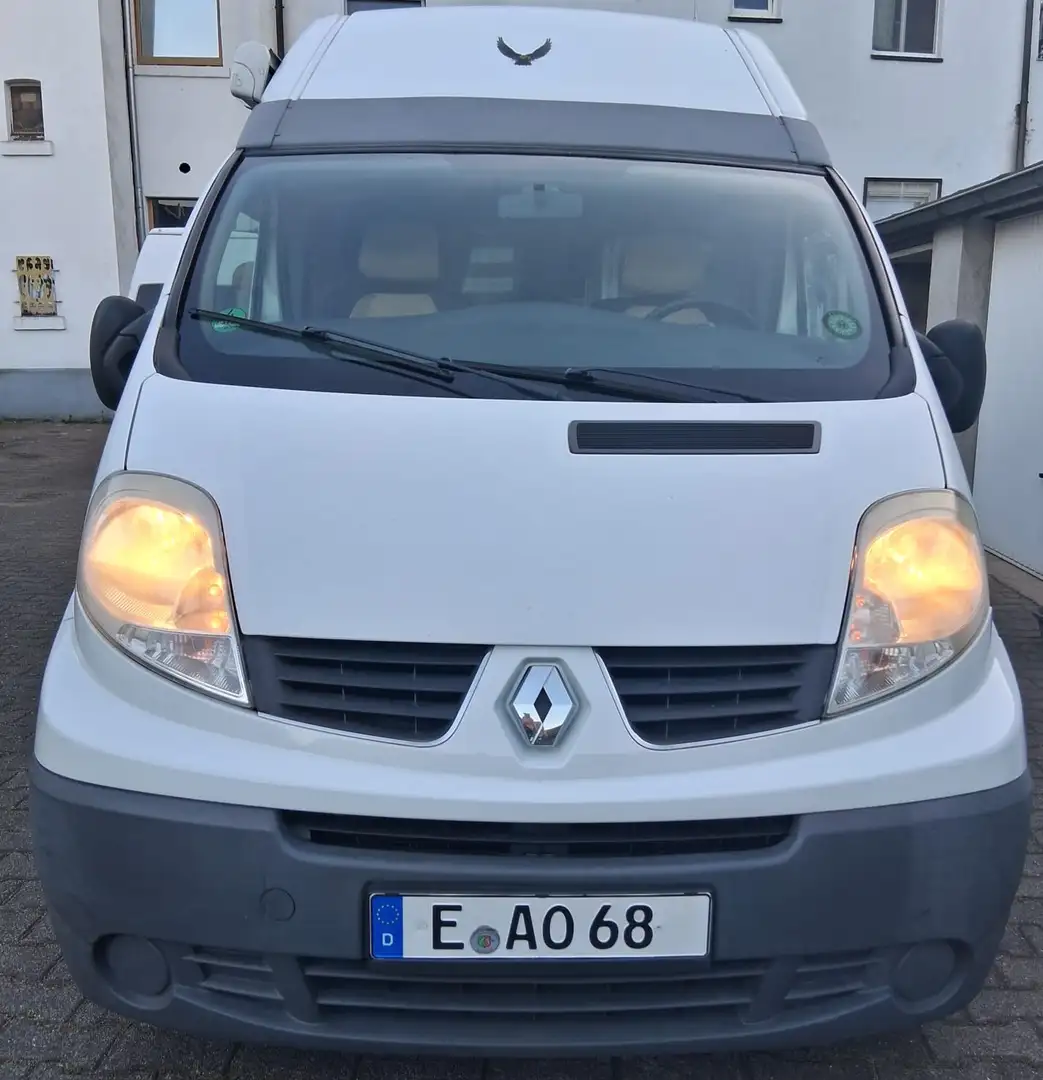 Renault Trafic Wohnmobil umgebaut, 6 Gang, Halbautomatik Weiß - 1