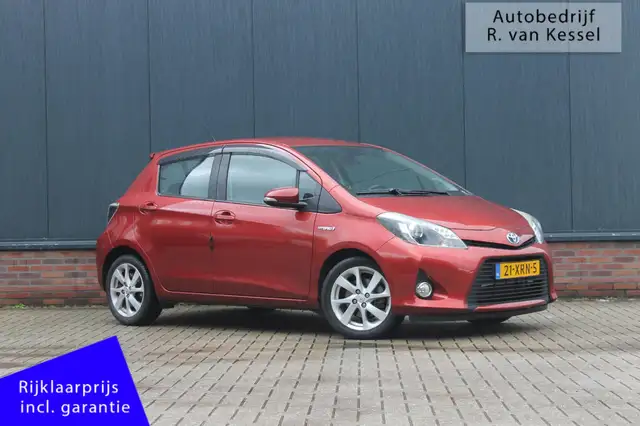 Toyota Yaris 1.5 Full Hybrid Dynamic I Dealer OH I 1e Eig. I NL