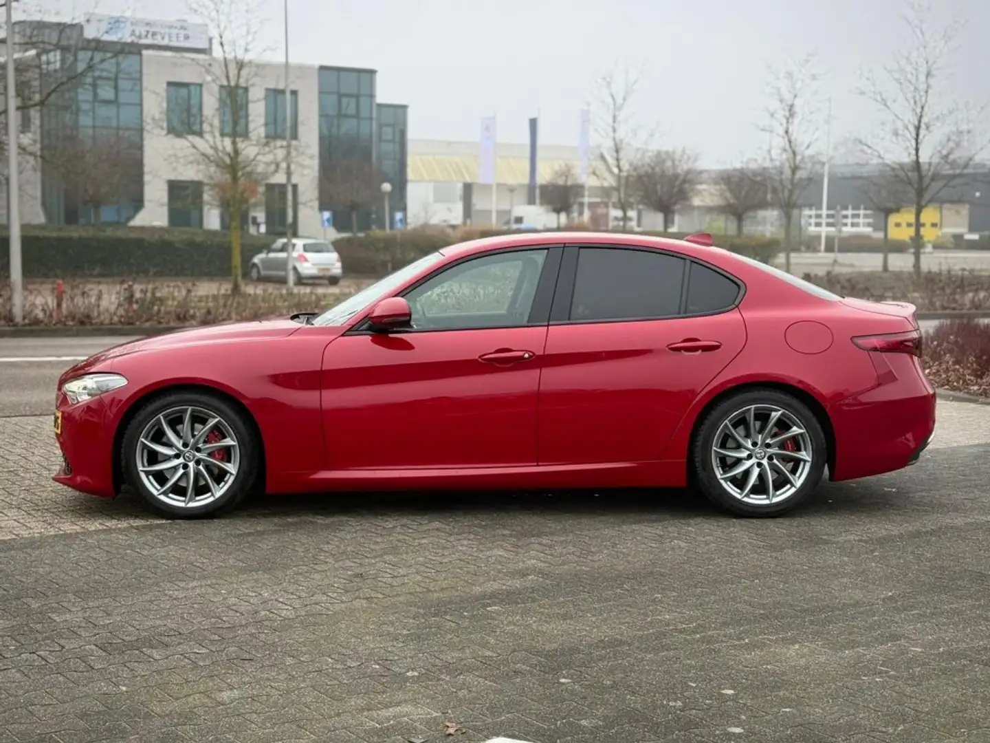 Alfa Romeo Giulia 2.0T 200PK LEER CAMERA Rot - 2