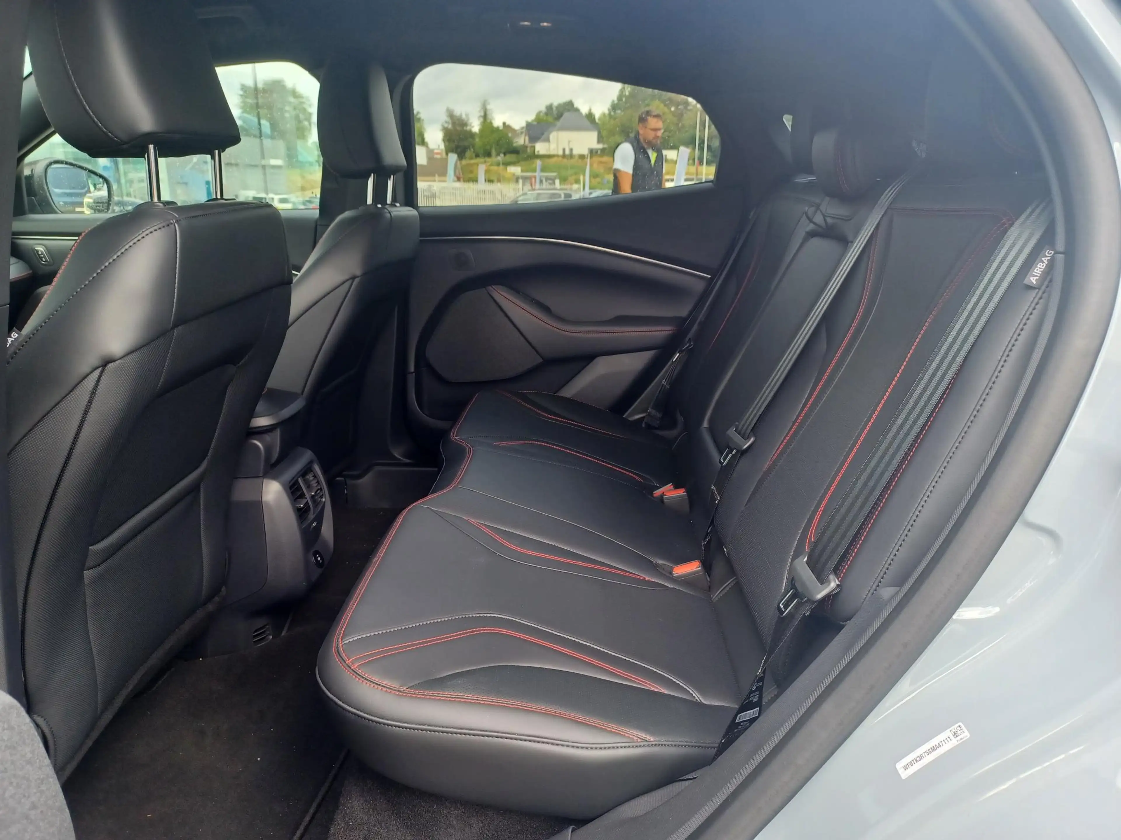 Ford Mustang Mach-E 91kWh Premium RWD - Technology Pack — photo 8