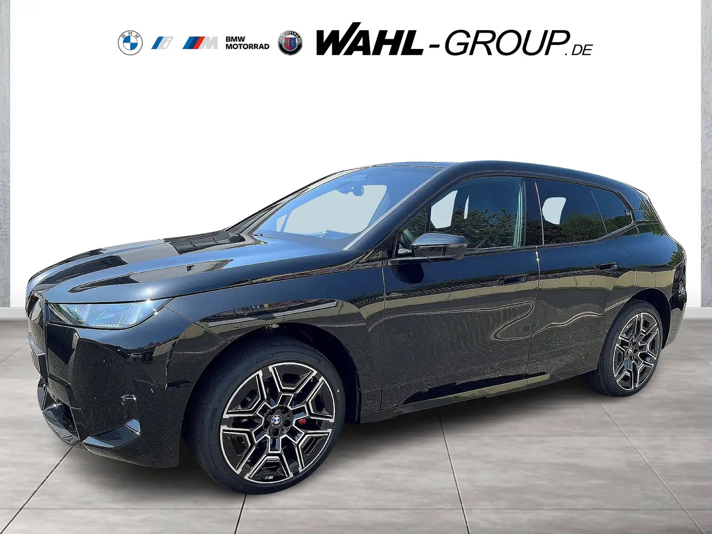 BMW iX xDrive45 M Sport Pro AHK Panorama Innovation Iconi Černá - 1