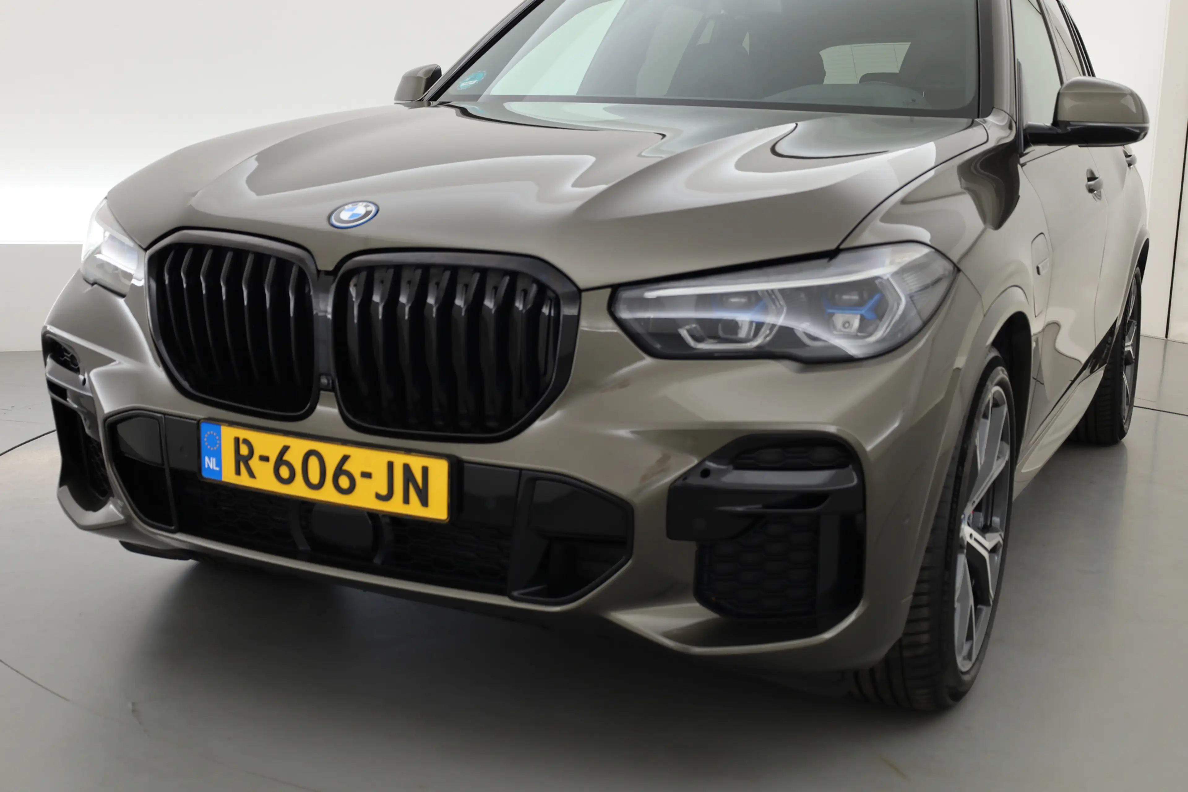 BMW X5 xDrive45e M Sport | Orgi. NL | Skylounge | Active — photo 47