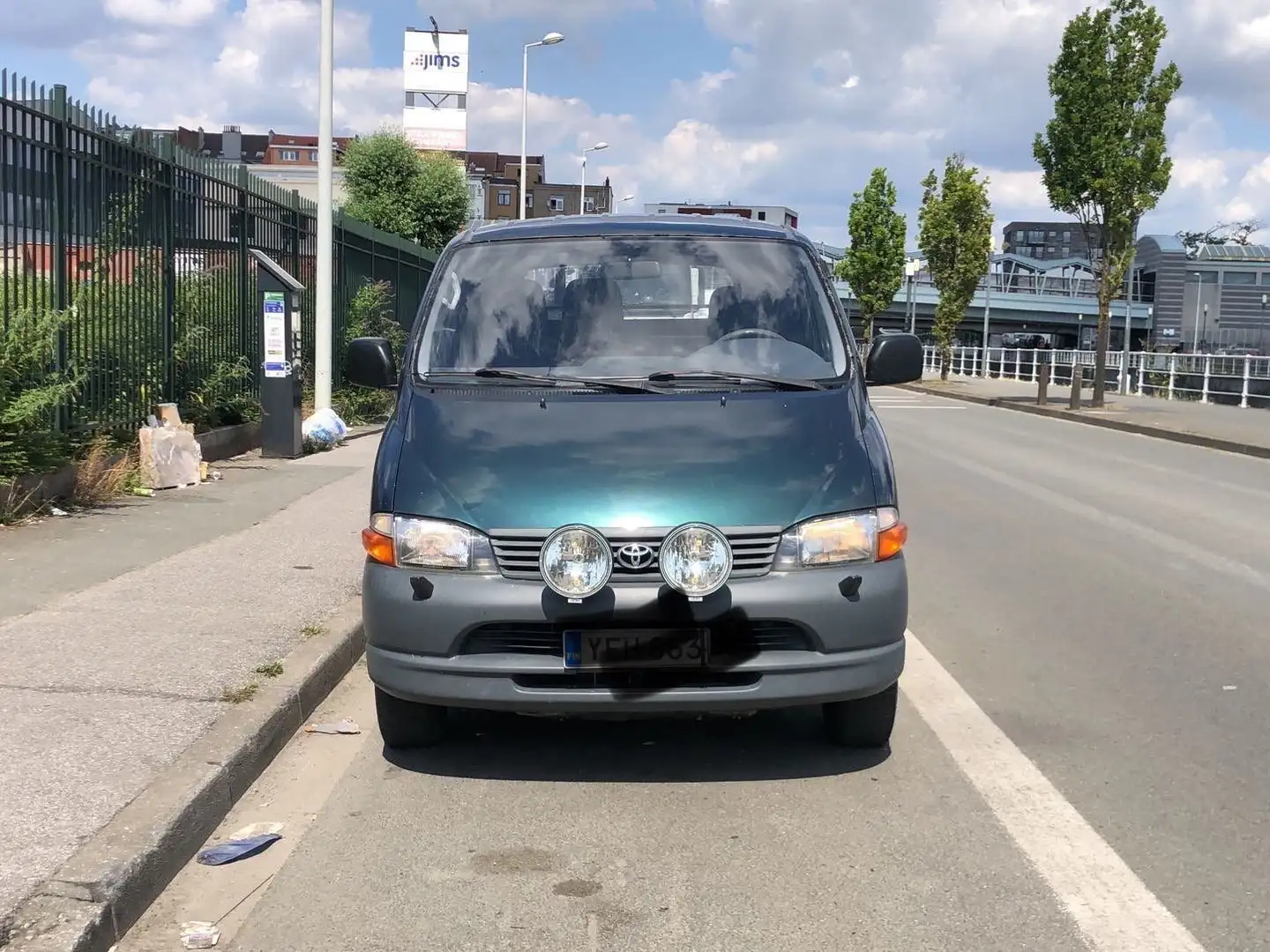 Toyota Hiace 2.5 Turbo D4D LX Verde - 2