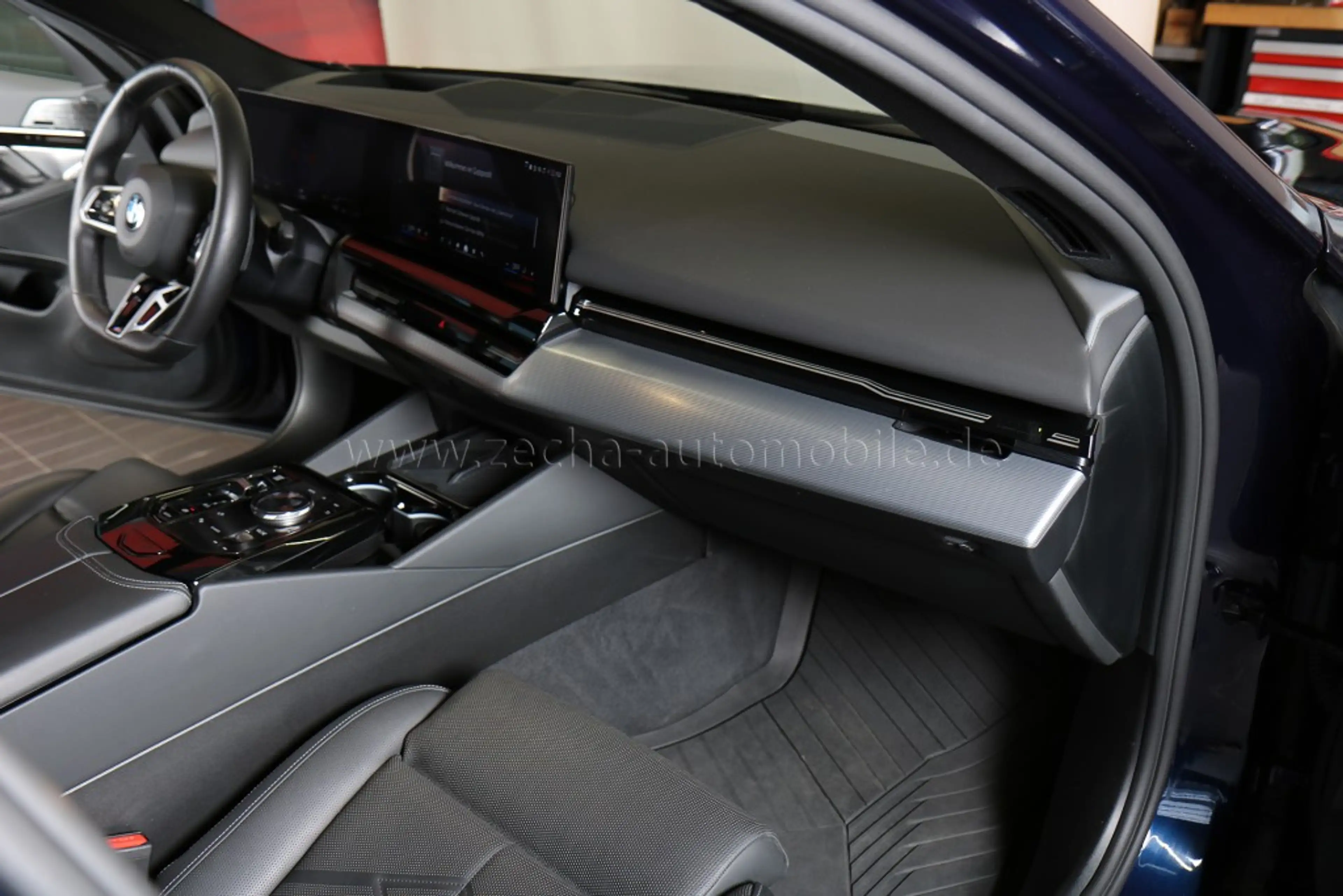 BMW 540 d xDr. Touring M-SportPRO.AHK.Standhzg.Sitzbel. — photo 26