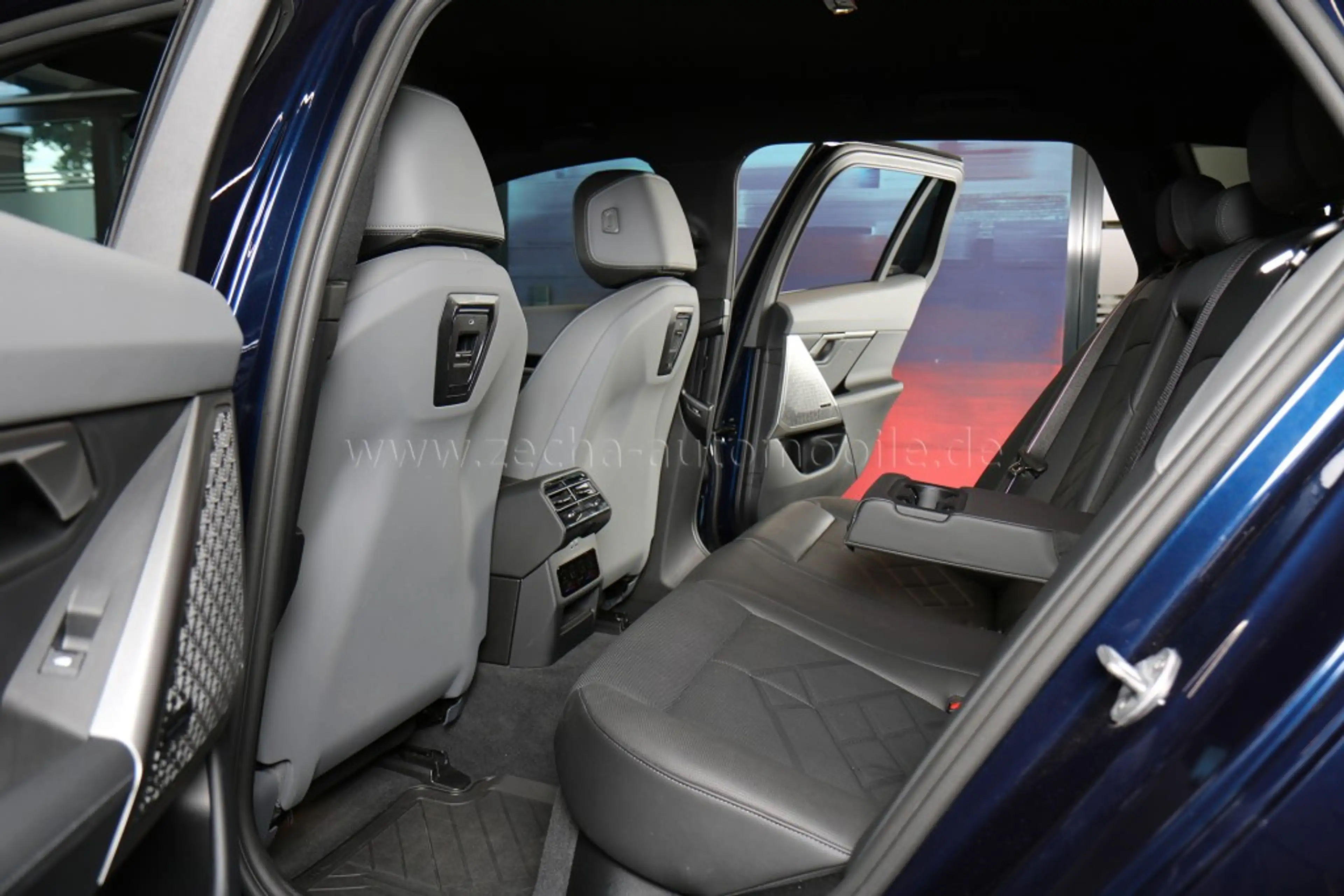 BMW 540 d xDr. Touring M-SportPRO.AHK.Standhzg.Sitzbel. — photo 21