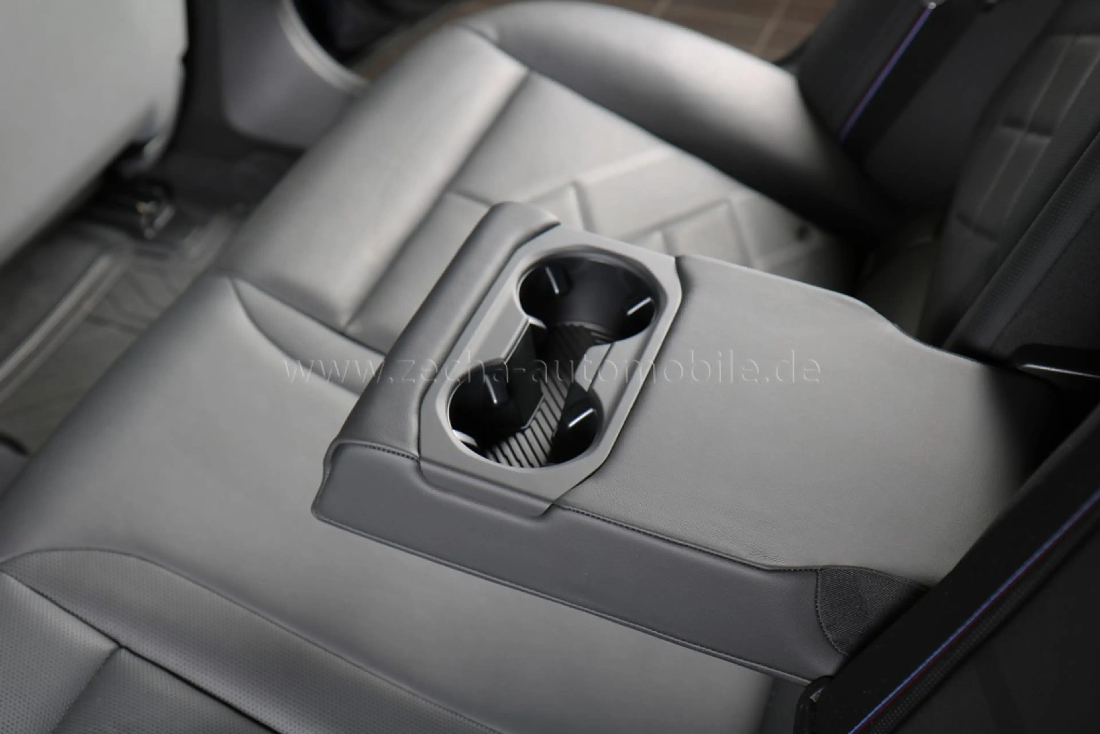 BMW 540 d xDr. Touring M-SportPRO.AHK.Standhzg.Sitzbel. — photo 22