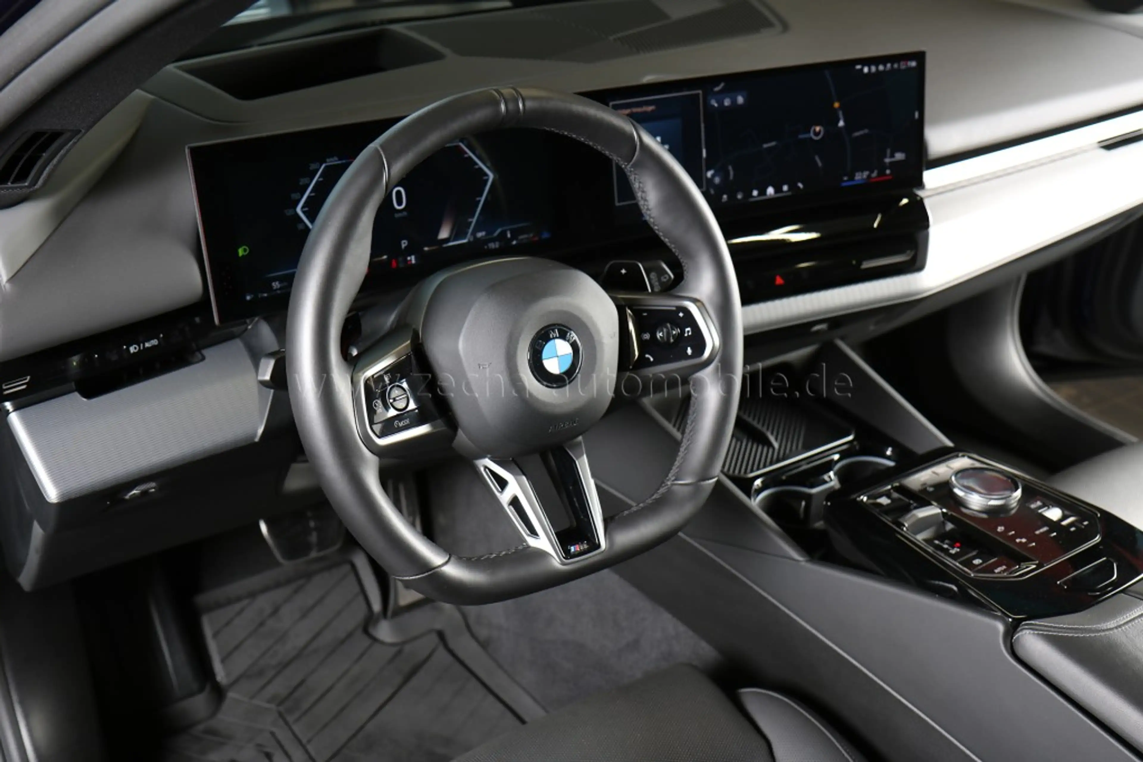 BMW 540 d xDr. Touring M-SportPRO.AHK.Standhzg.Sitzbel. — photo 4