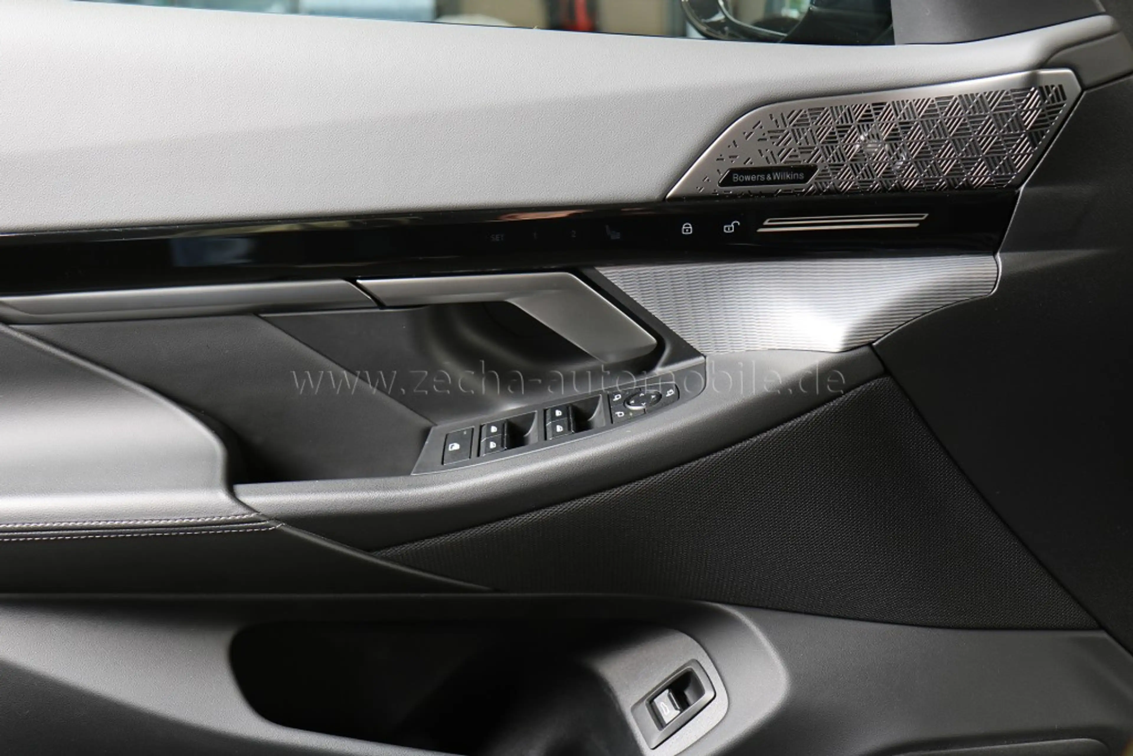 BMW 540 d xDr. Touring M-SportPRO.AHK.Standhzg.Sitzbel. — photo 3