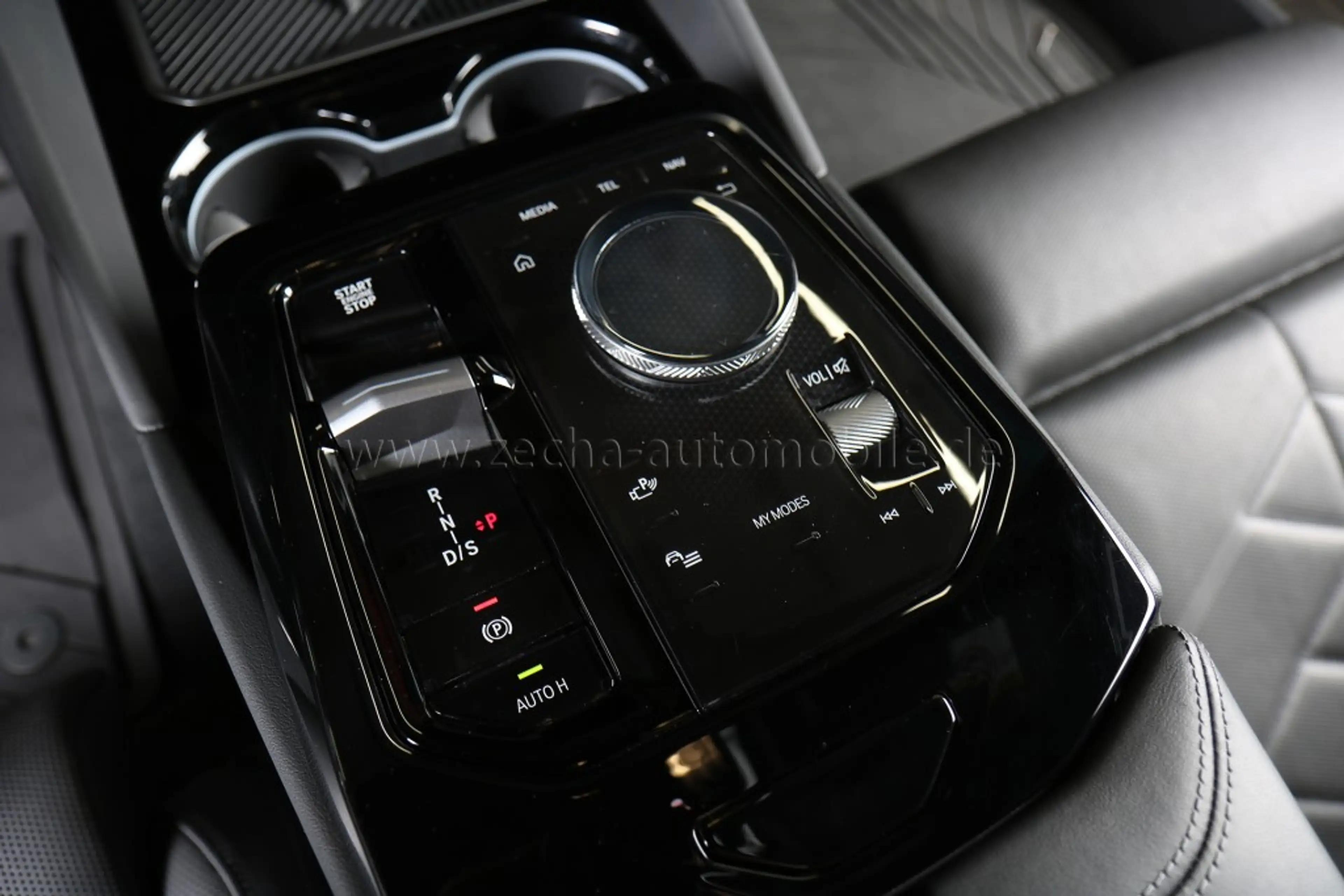 BMW 540 d xDr. Touring M-SportPRO.AHK.Standhzg.Sitzbel. — photo 8