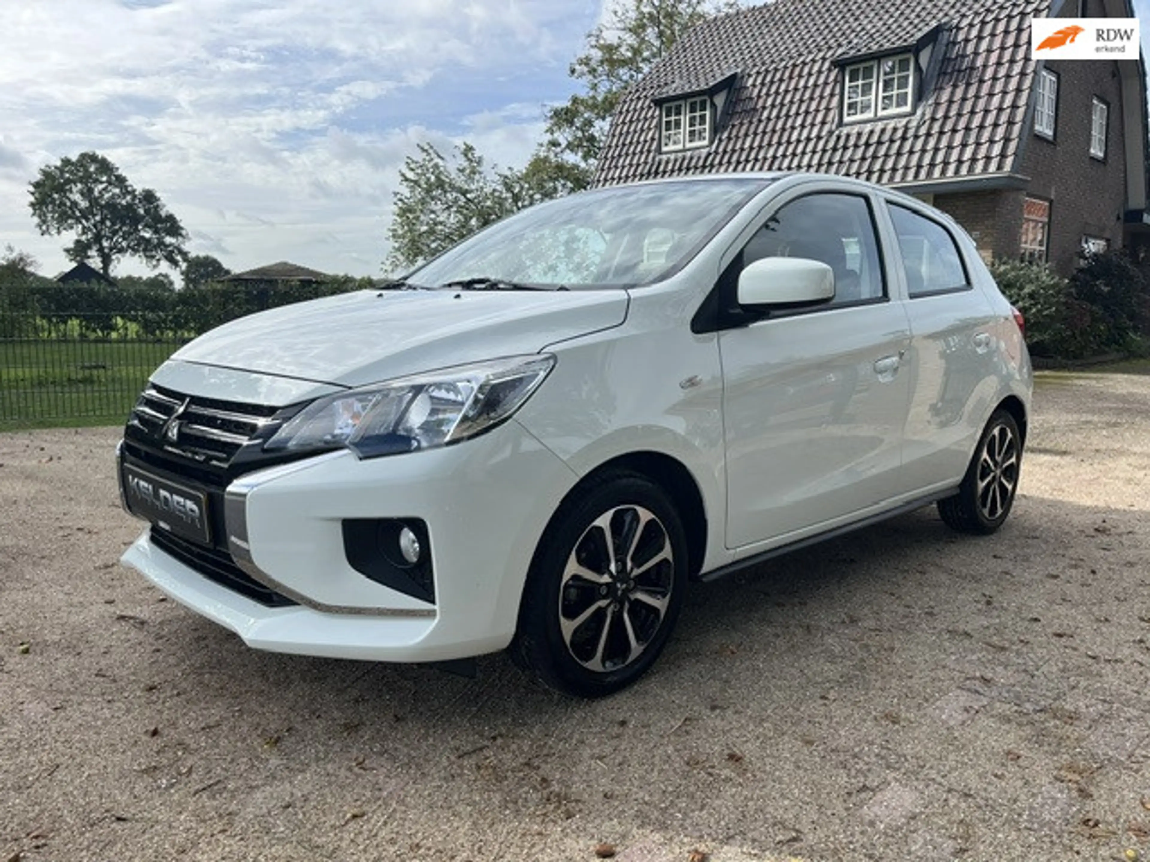 Mitsubishi Space Star 1.2 Connect+ 15dkm!! 2023, Airco, Navigatie, Apple