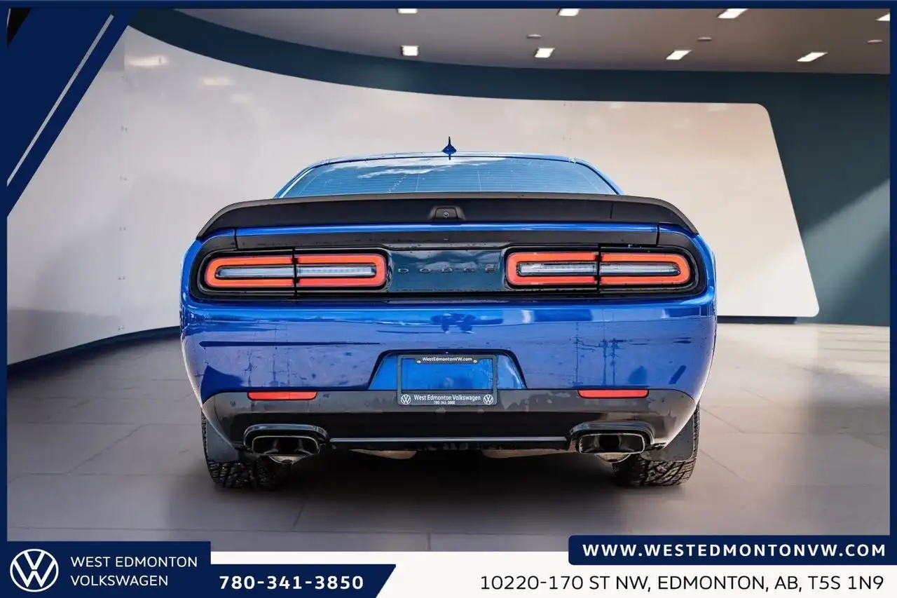 Dodge Challenger photo Dodge Challenger