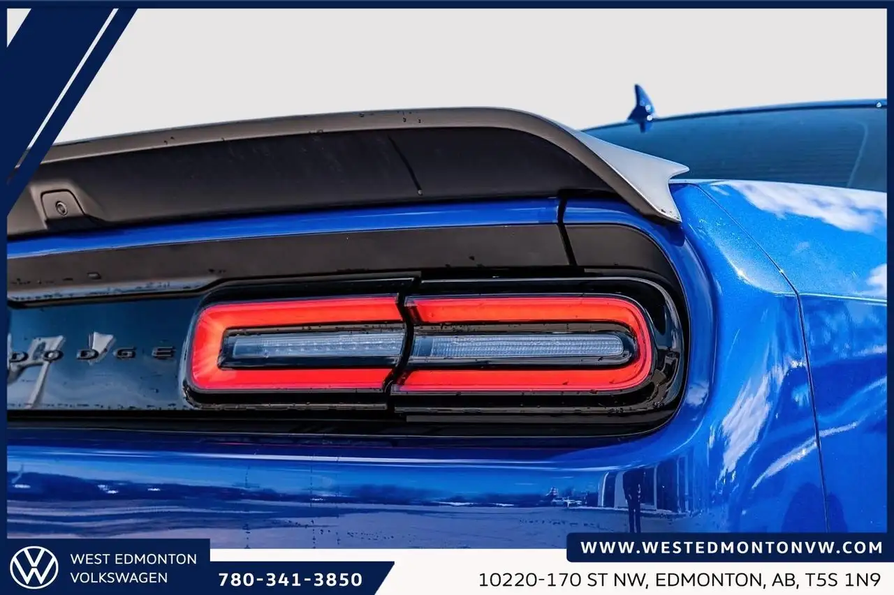 Dodge Challenger photo Dodge Challenger