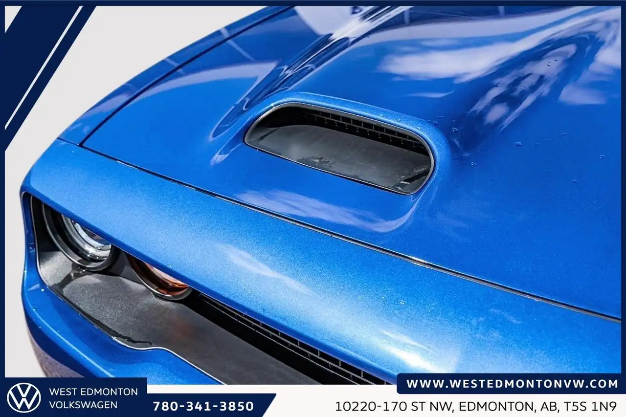 Dodge Challenger photo Dodge Challenger