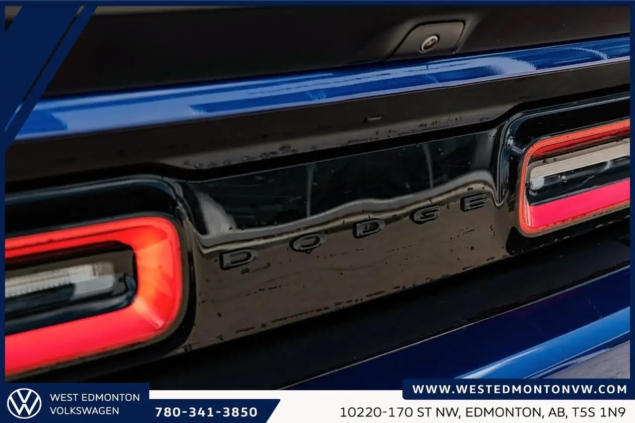 Dodge Challenger photo Dodge Challenger