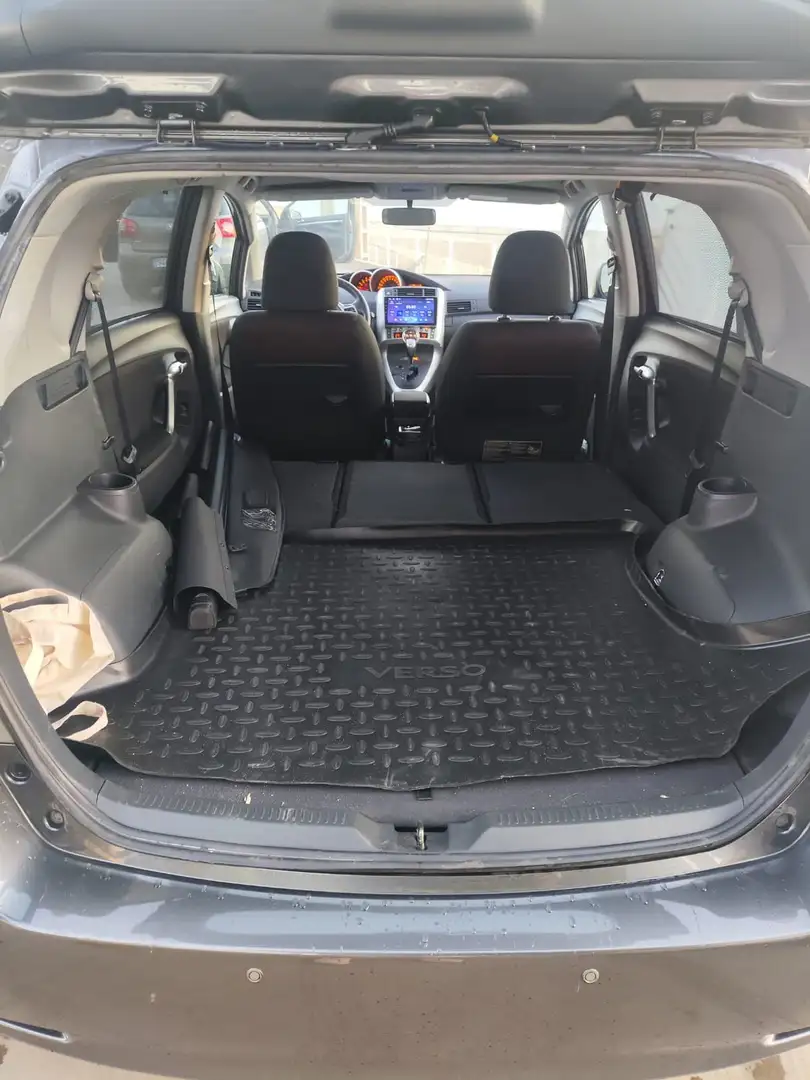 Toyota Verso 2.2 180 CV 7 plazas - 2