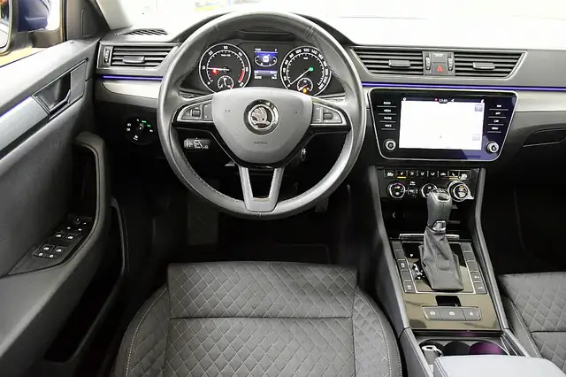Skoda Superb view 2