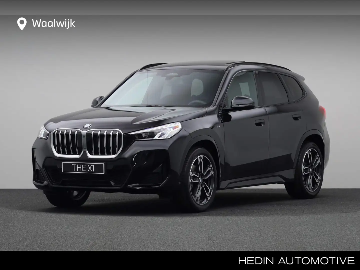 BMW X1 sDrive18i | M-Sportpakket | Panoramadak | 19'' M-L Zwart - 1