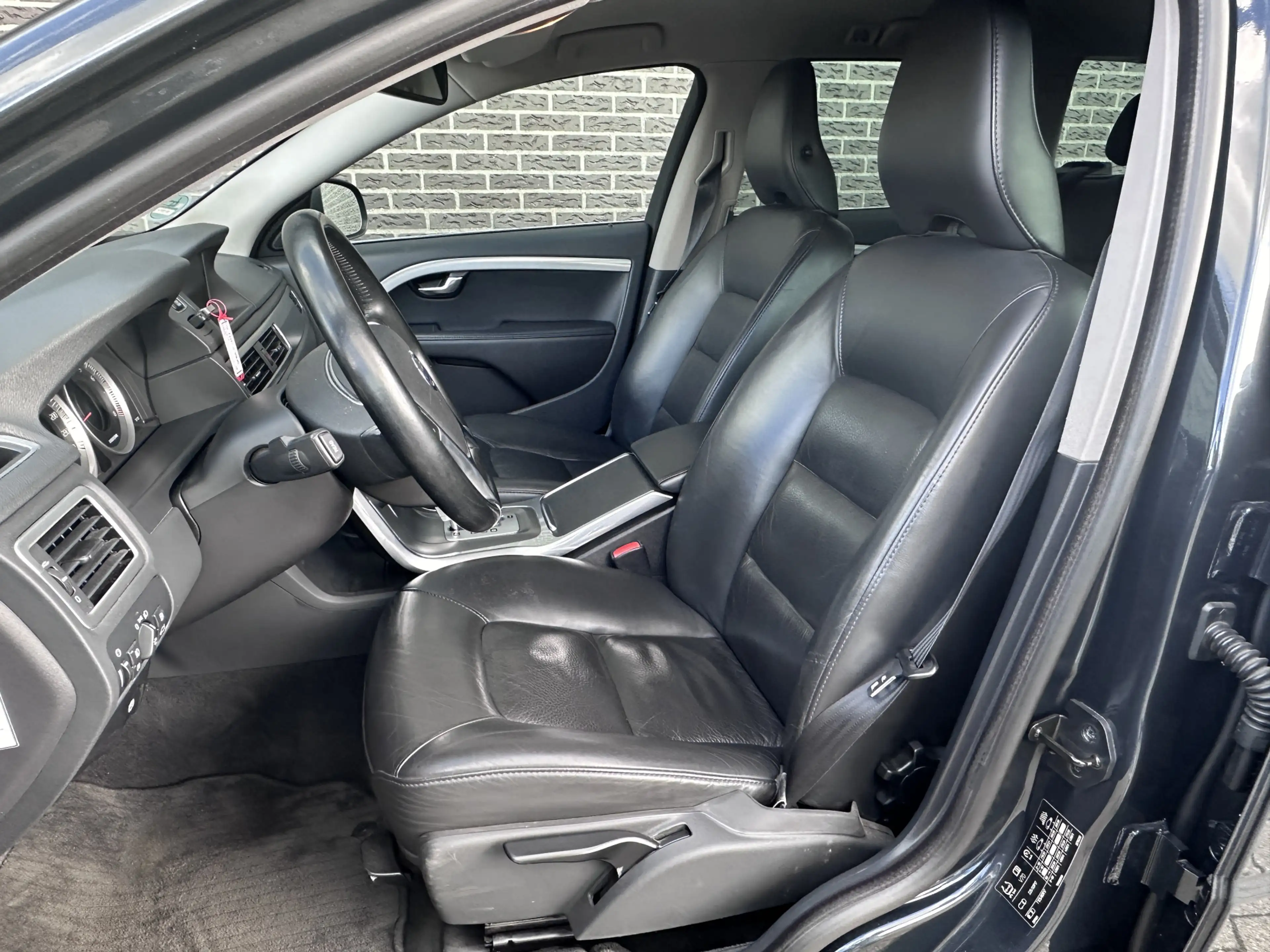 Volvo V70 1.6 T4 Limited Edition | Leder | Automaat | Stoelv — photo 3