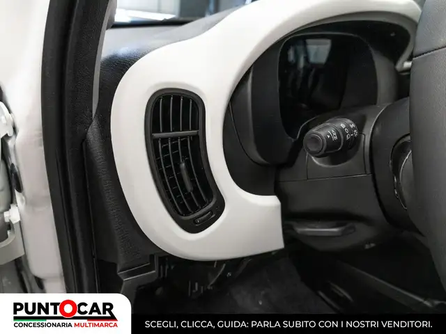 Fiat Panda view 13