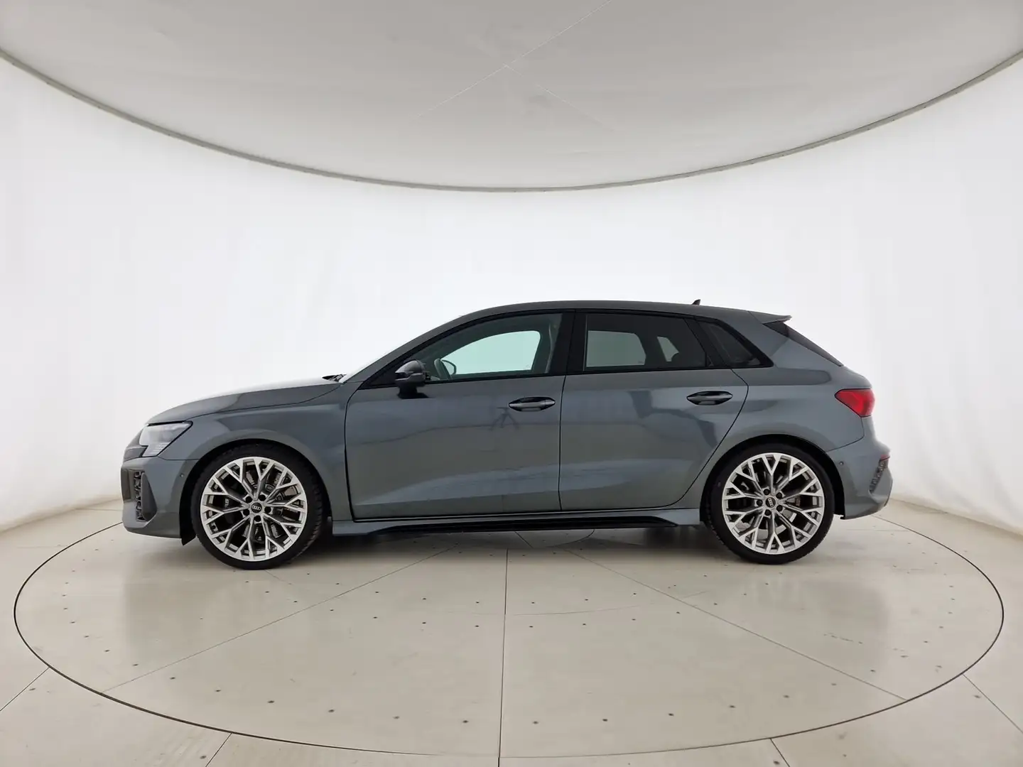 Audi RS3 sportback 2.5 tfsi quattro s-tronic Gris - 2