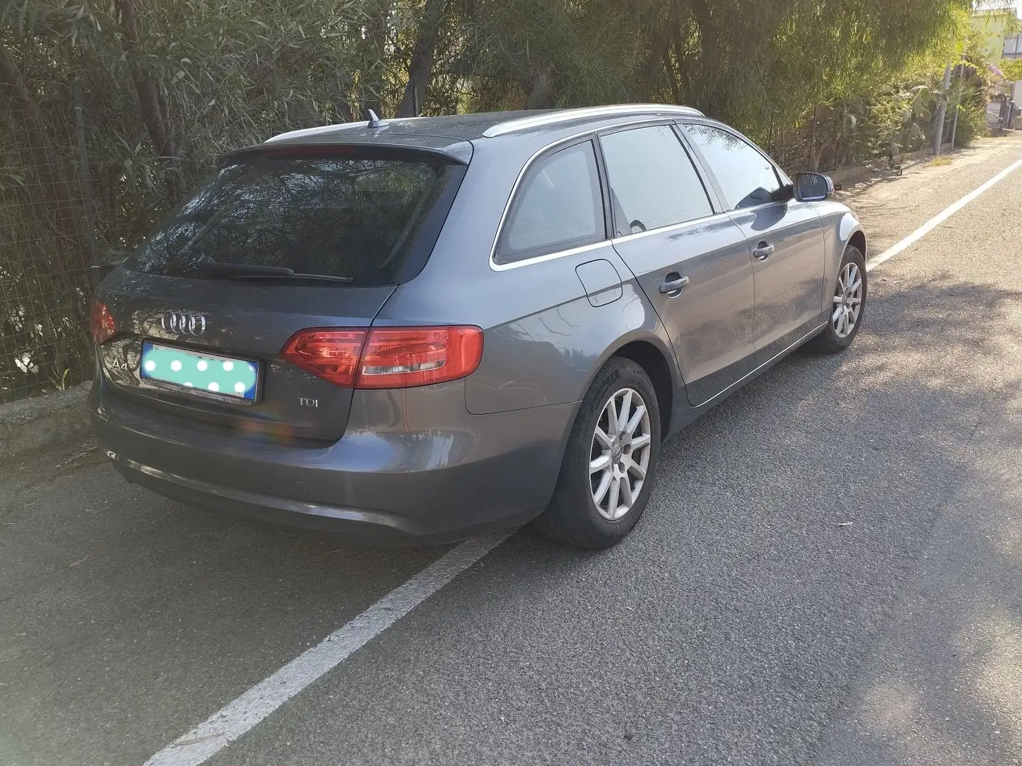 Audi A4 Avant 2.0 tdi Ambiente 120cv - 2
