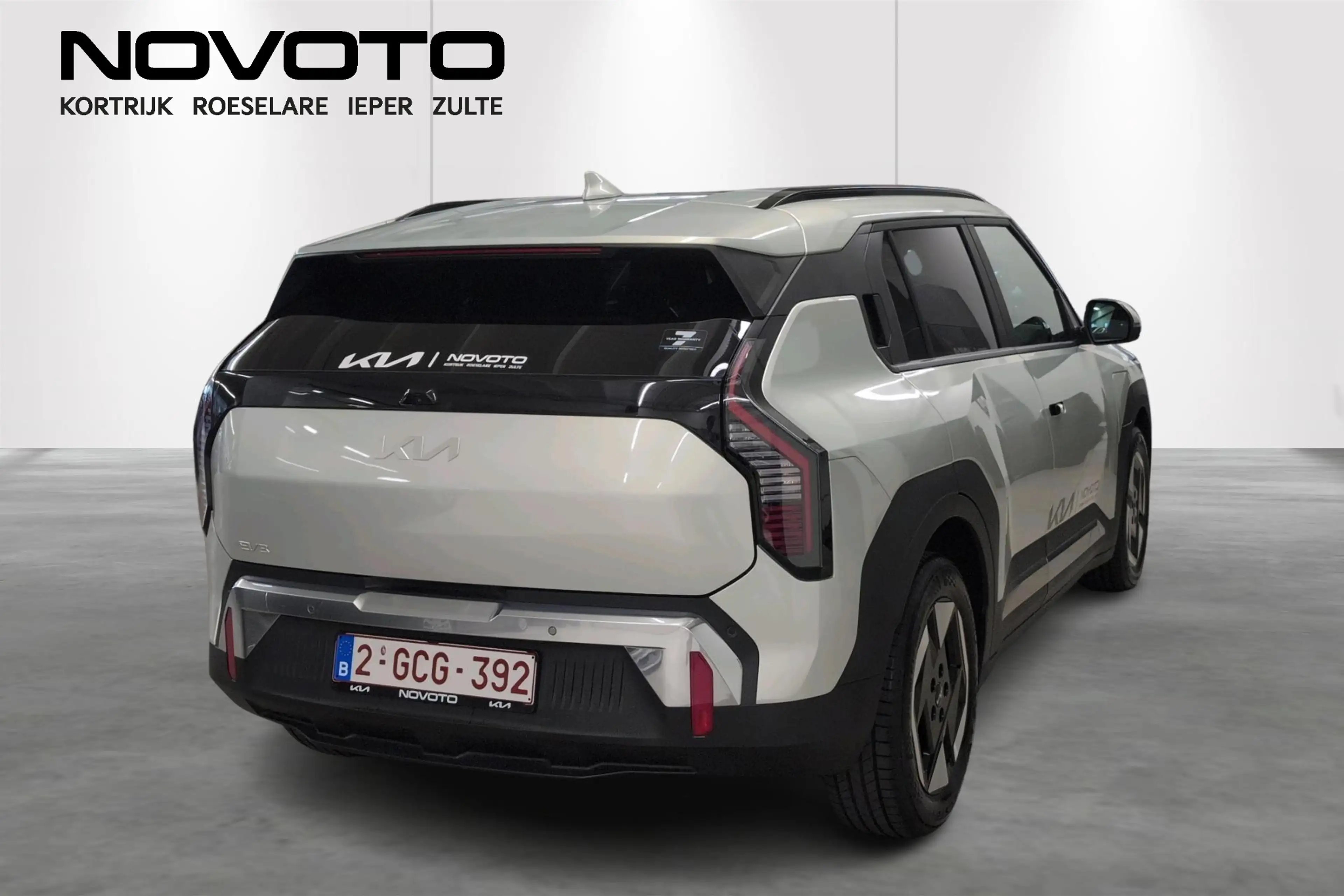 Kia EV3 BEV 58,3 kWH Earth — photo 2