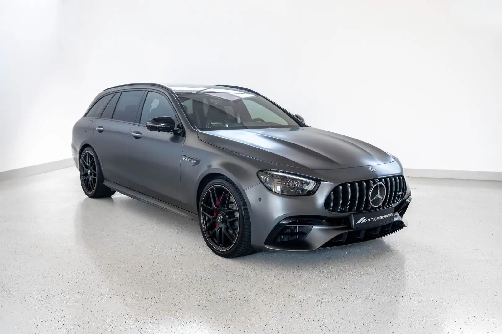 Mercedes-Benz E 63 AMG E 63 S AMG T 4Matic+ DRIVERS TRACK PERFOR CARBON Gris - 1